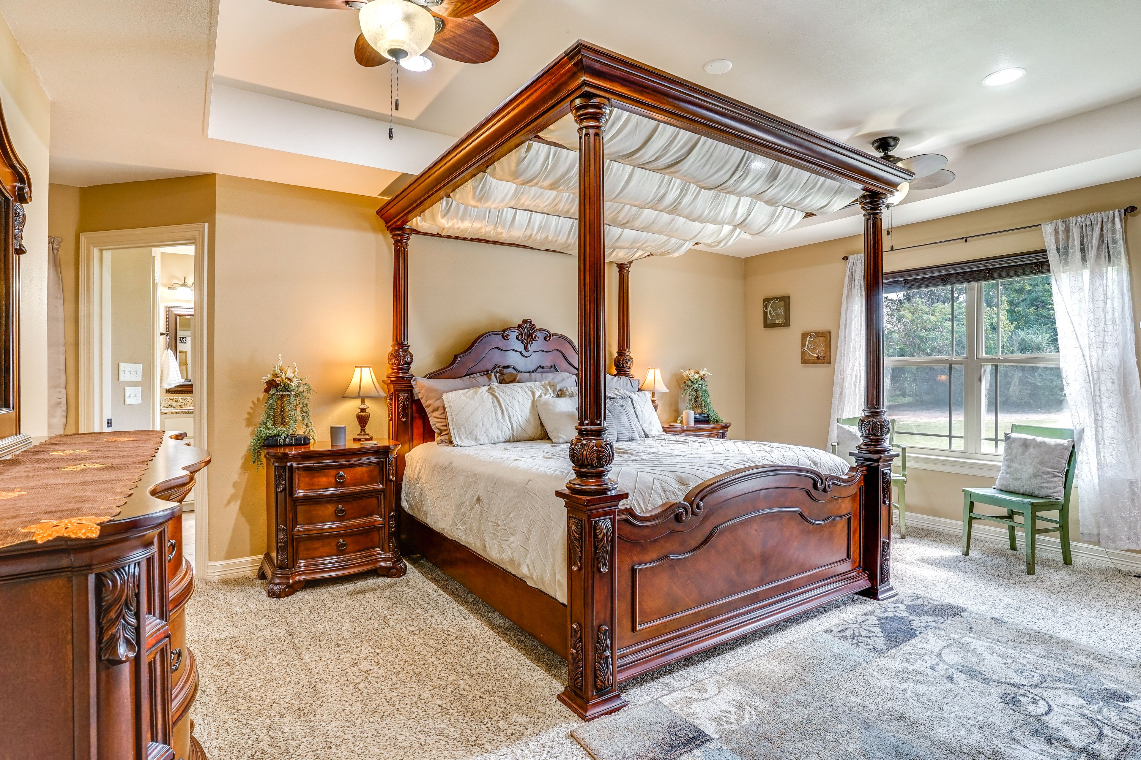 Bedroom 2 | King Bed