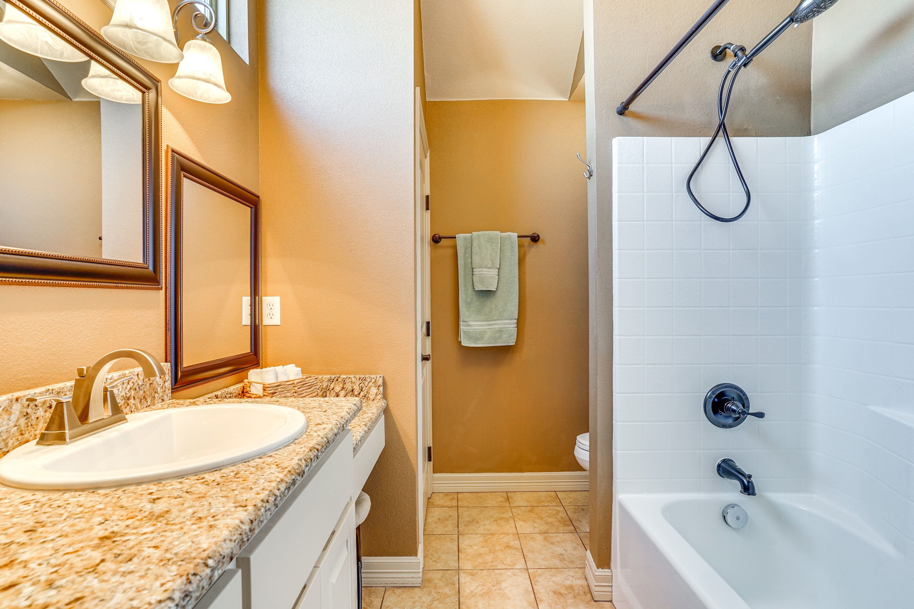 Full Bathroom