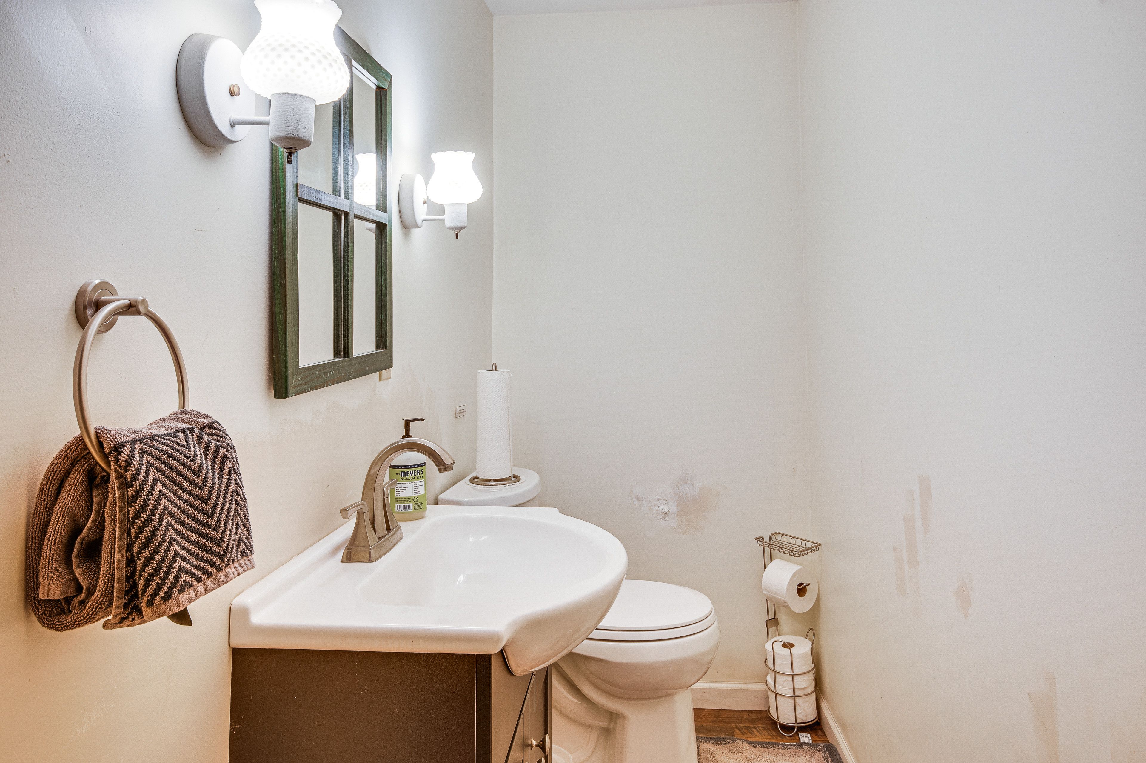 Half Bathroom | Basement Level