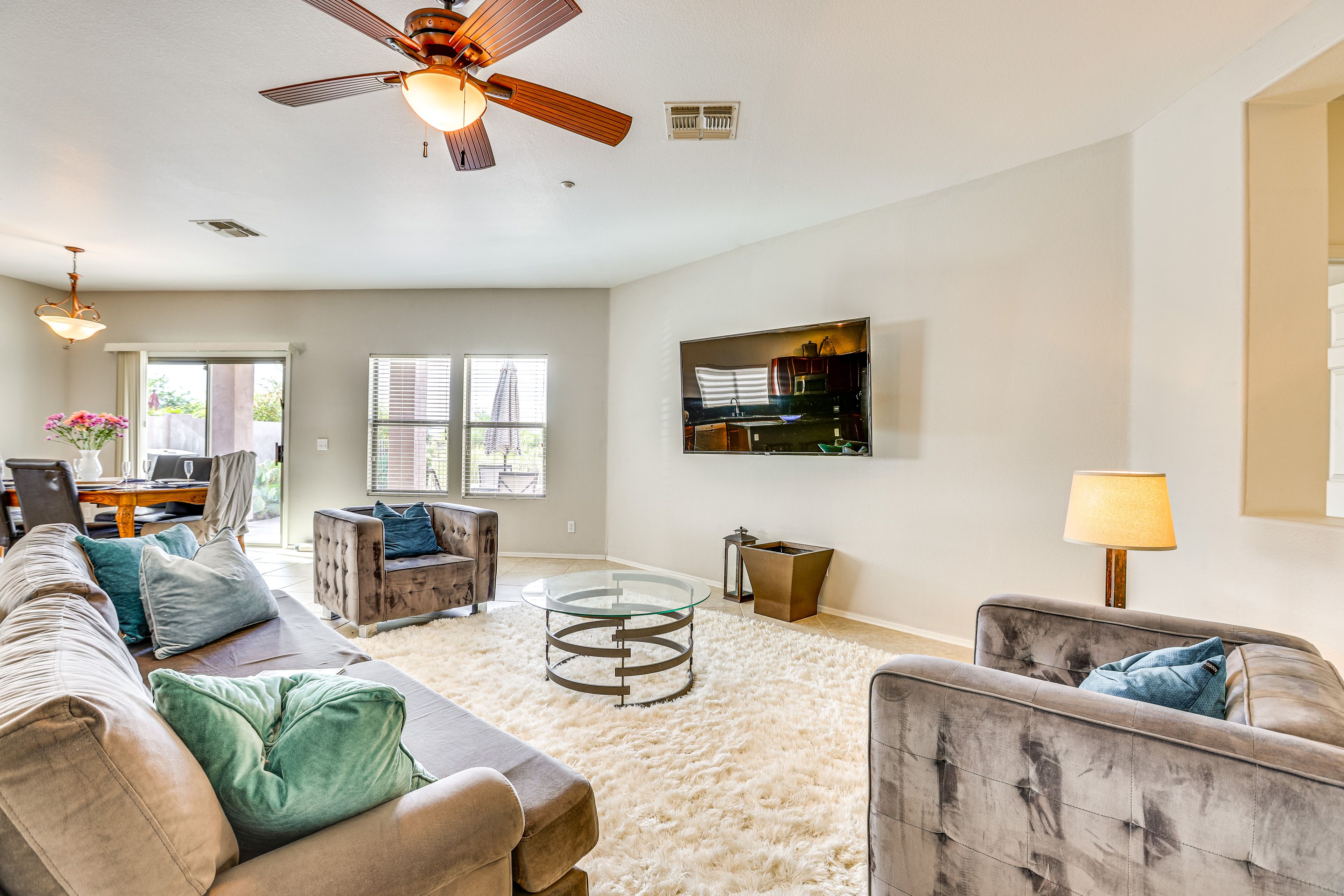 Living Room | Free WiFi | Central Heating & A/C