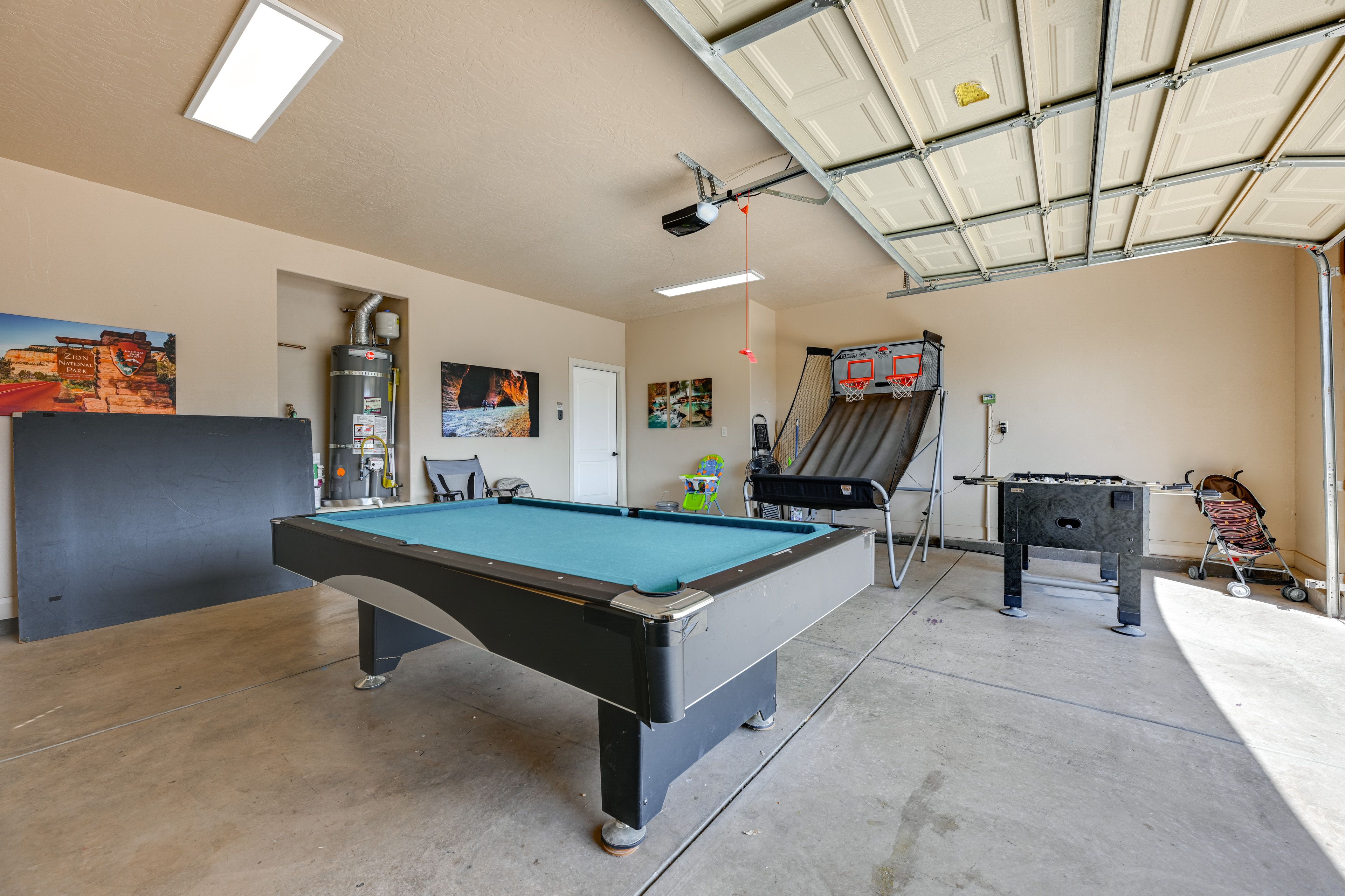 Garage Game Room | Ping-Pong/Pool Table | Arcade Console
