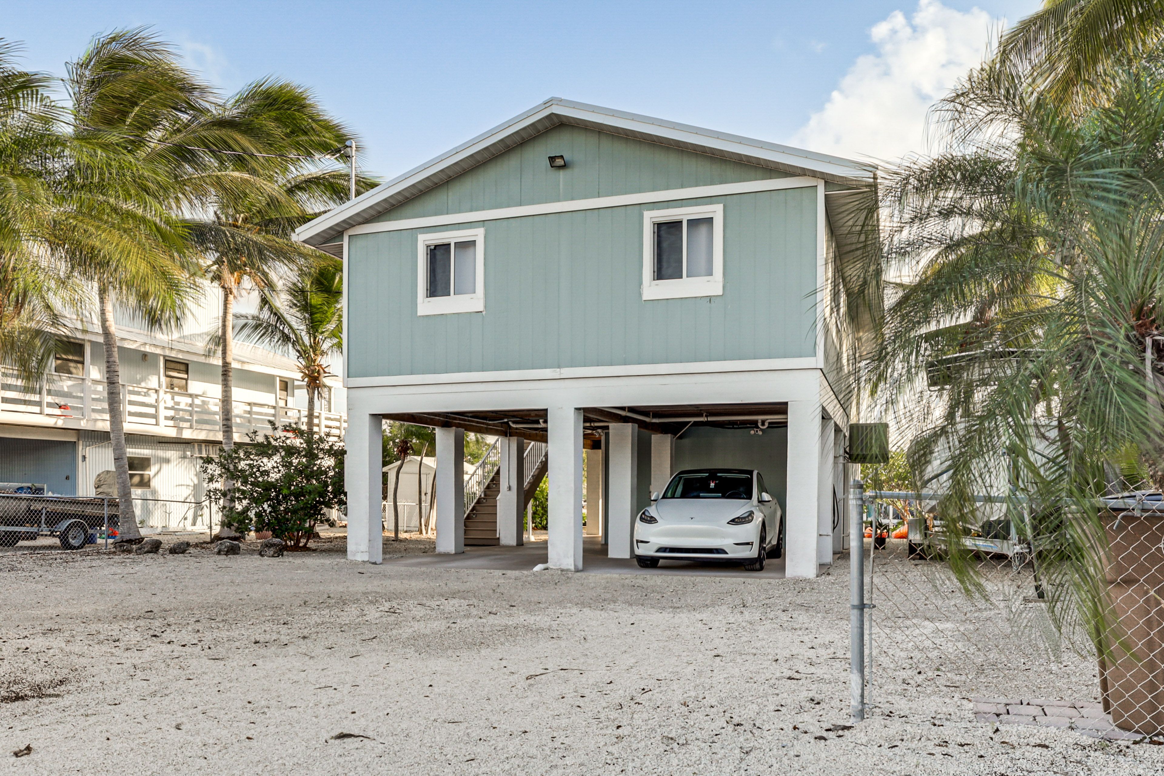 Parking | Carport (2 Vehicles) | Gravel Driveway (2 Vehicles)