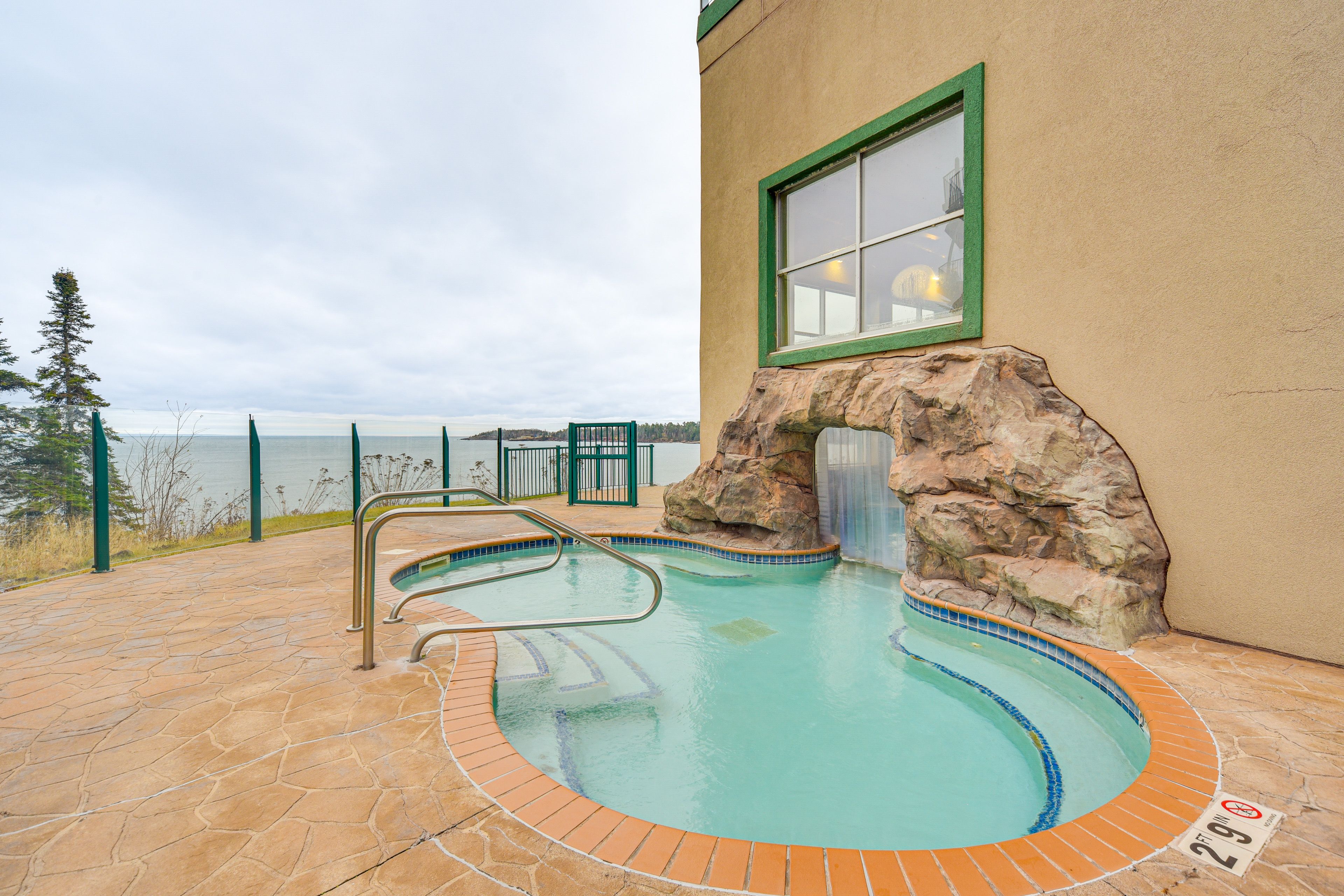 Burlington Bay | Community Pool | Gorgeous Lake Views
