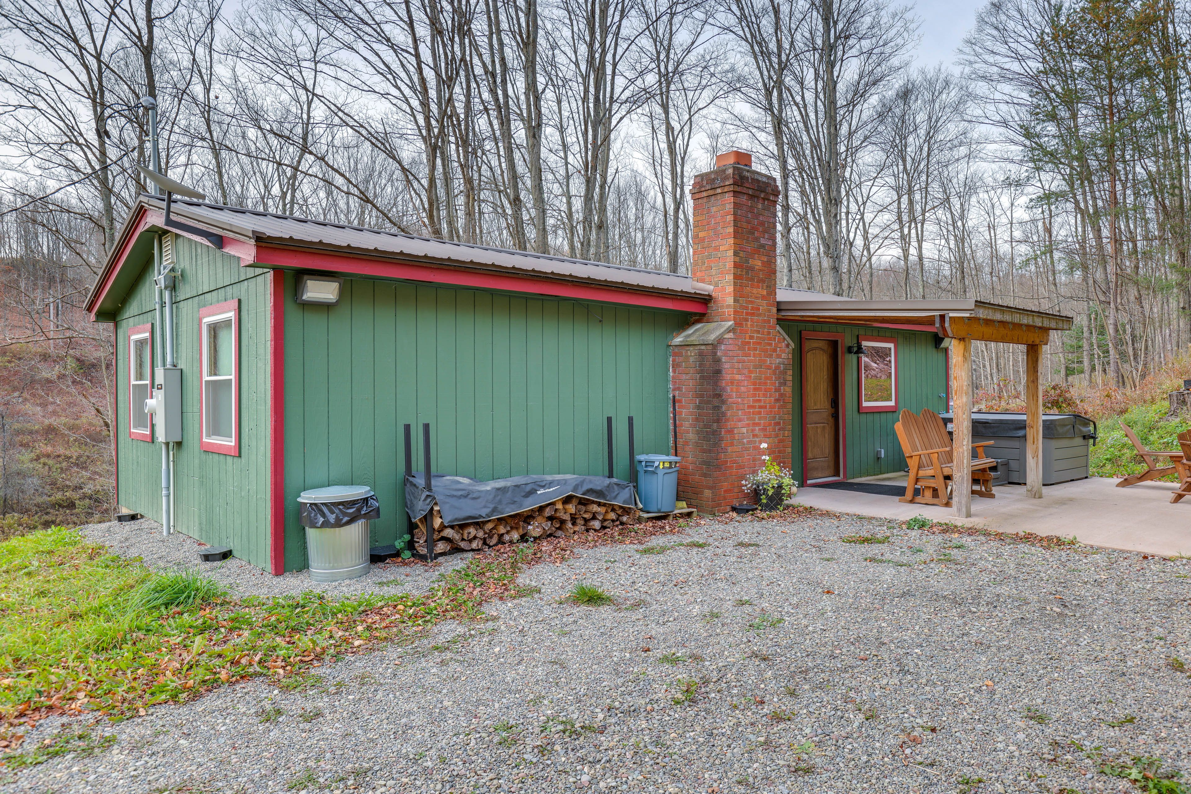 Cohocton Vacation Rental | 2BR | 1BA | 900 Sq Ft | Step-Free Access