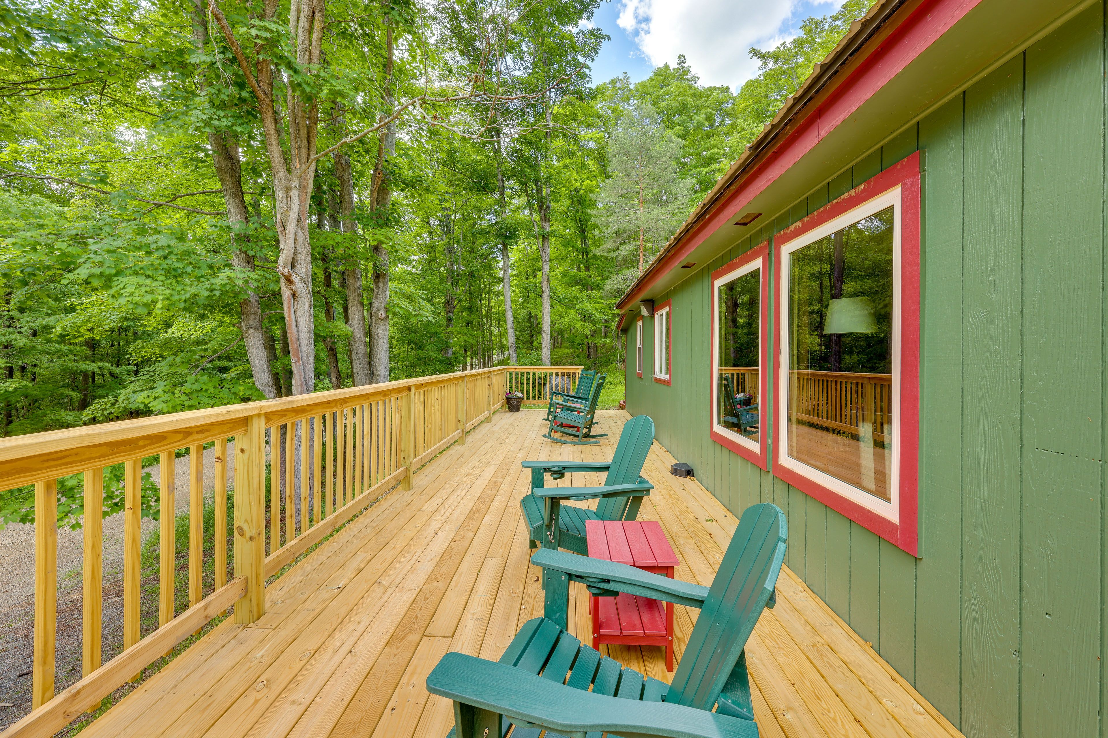 Wraparound Deck