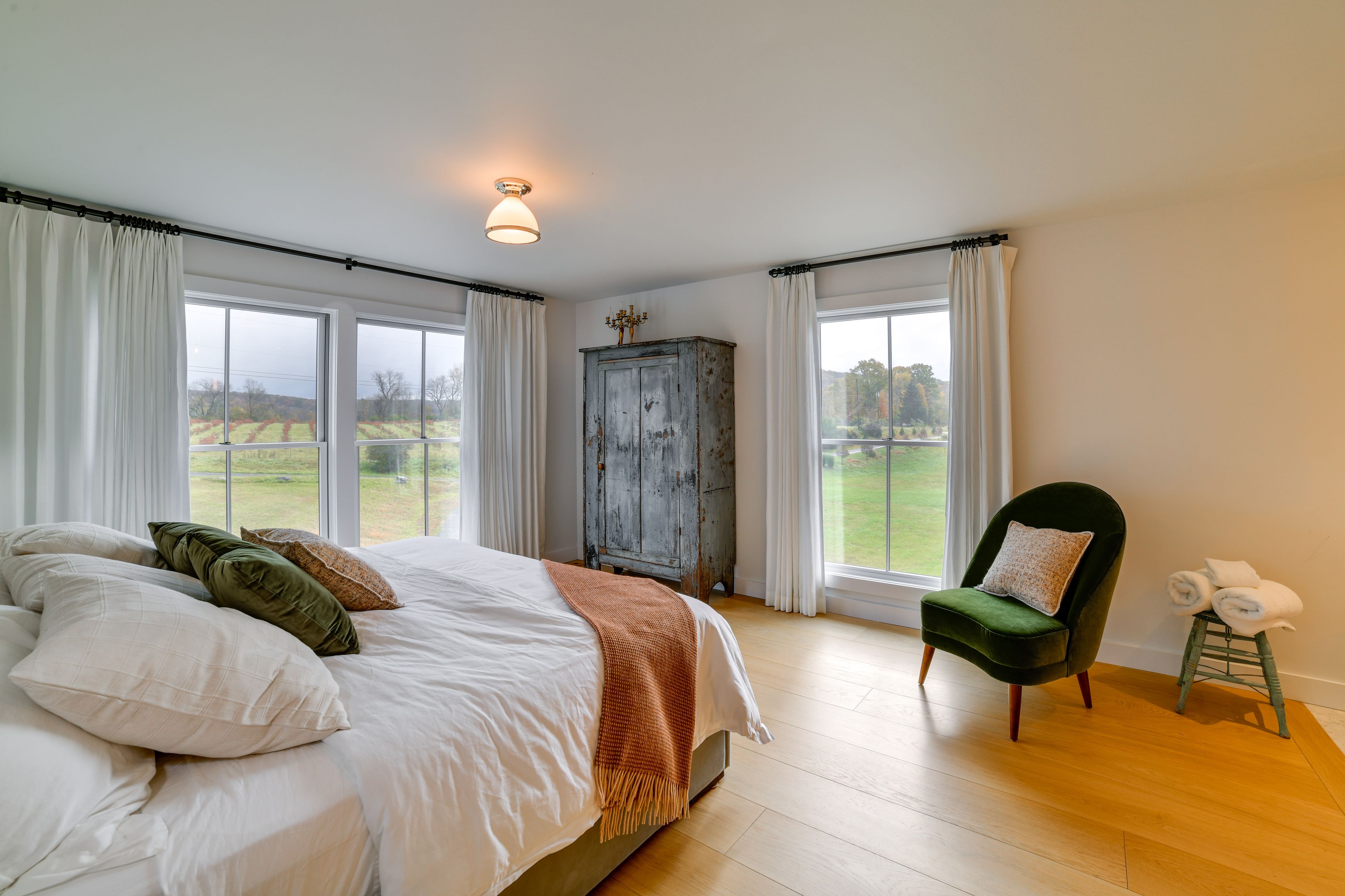 Bedroom 2 | 2nd Floor | King Bed | Linens Provided