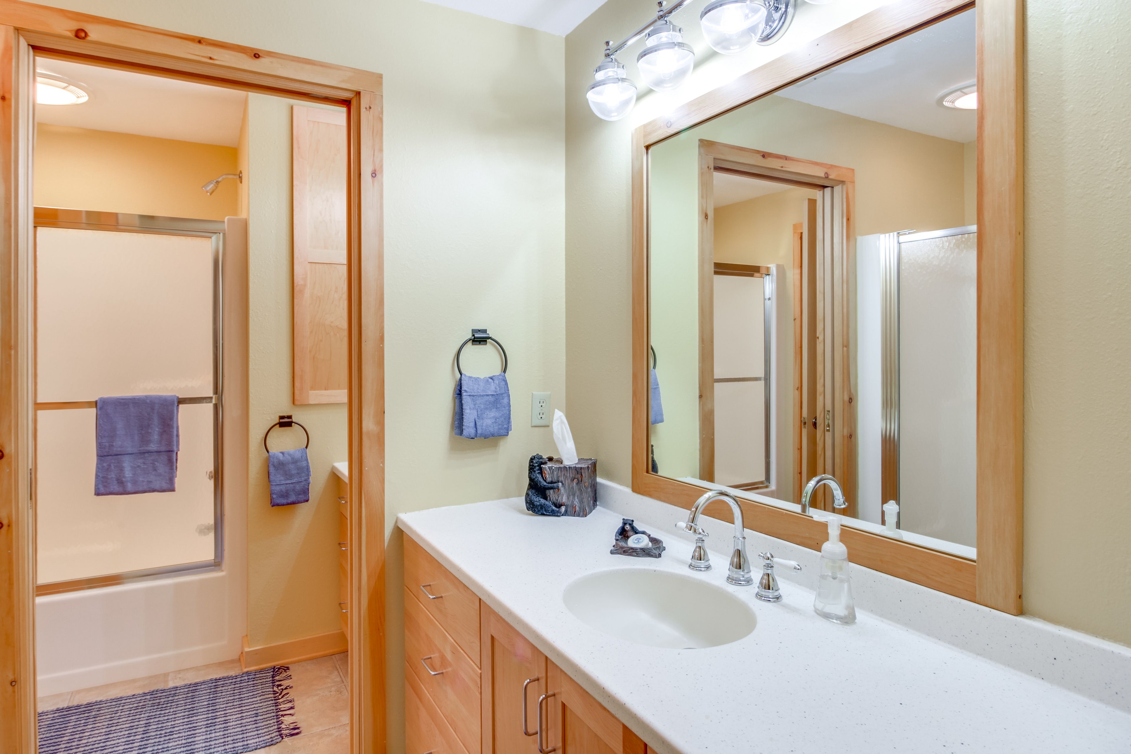 Full Bathroom | Lower Floor