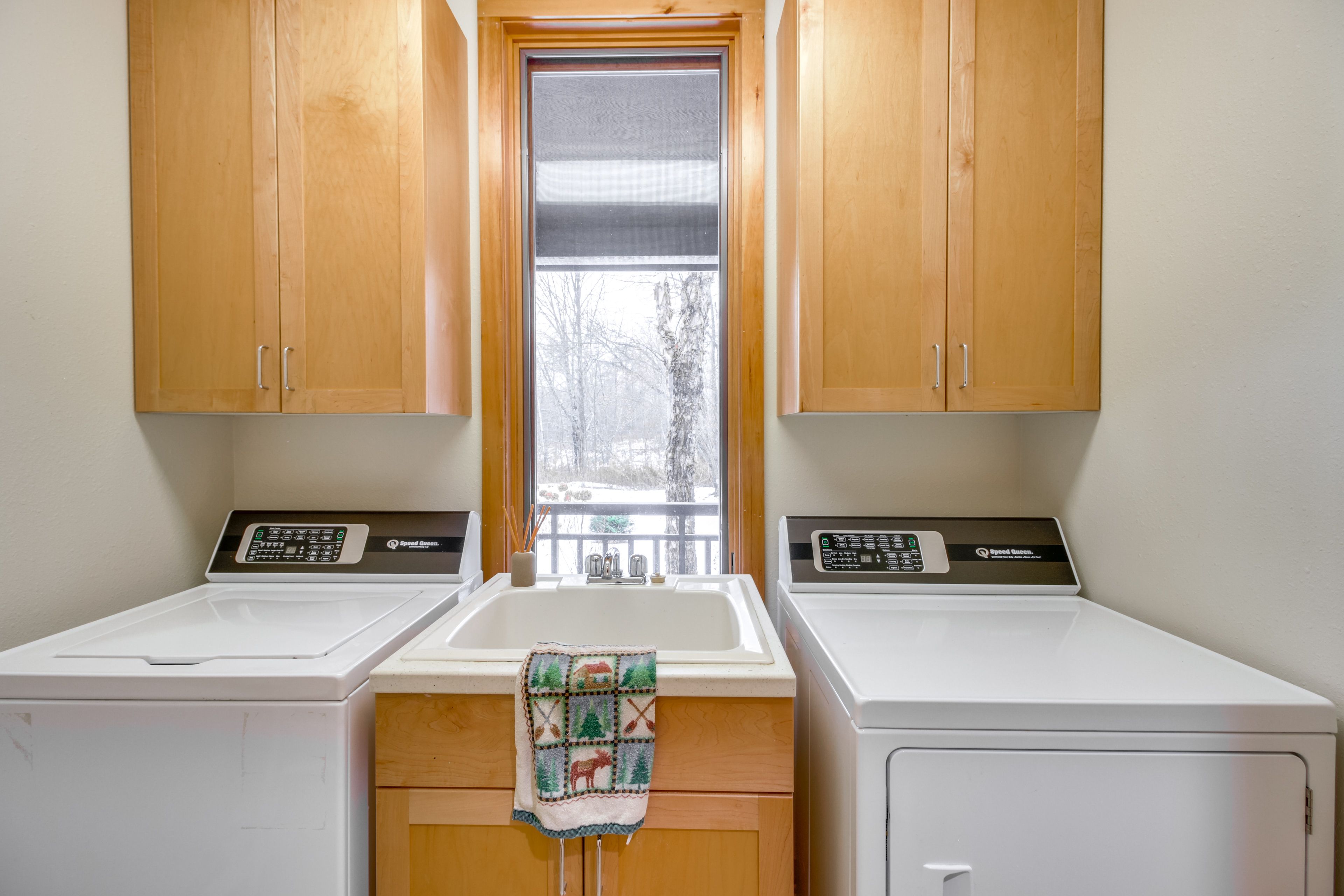 Laundry | Main Floor