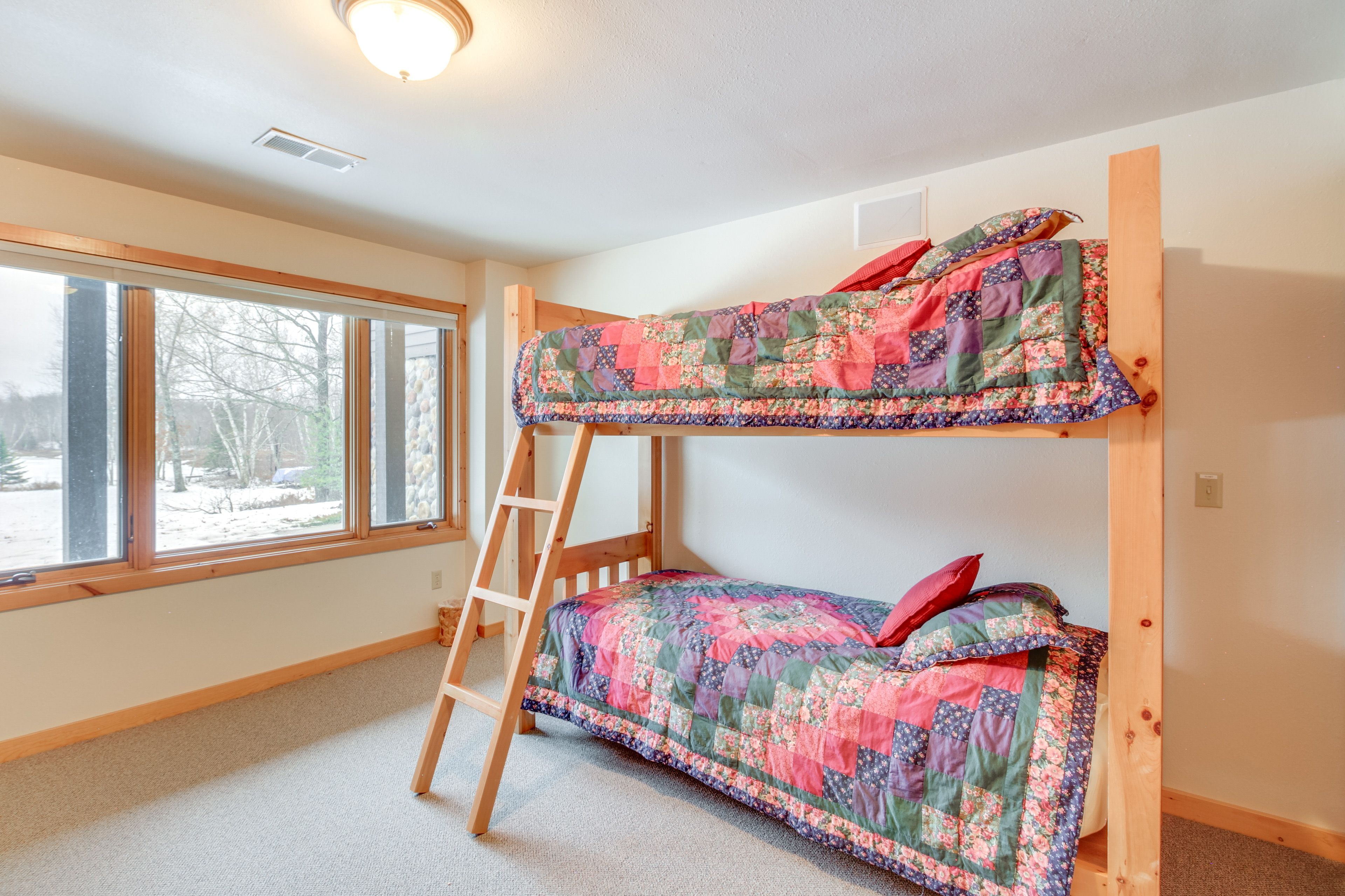 Bonus Room | 2 Twin Bunk Beds | Lower Floor