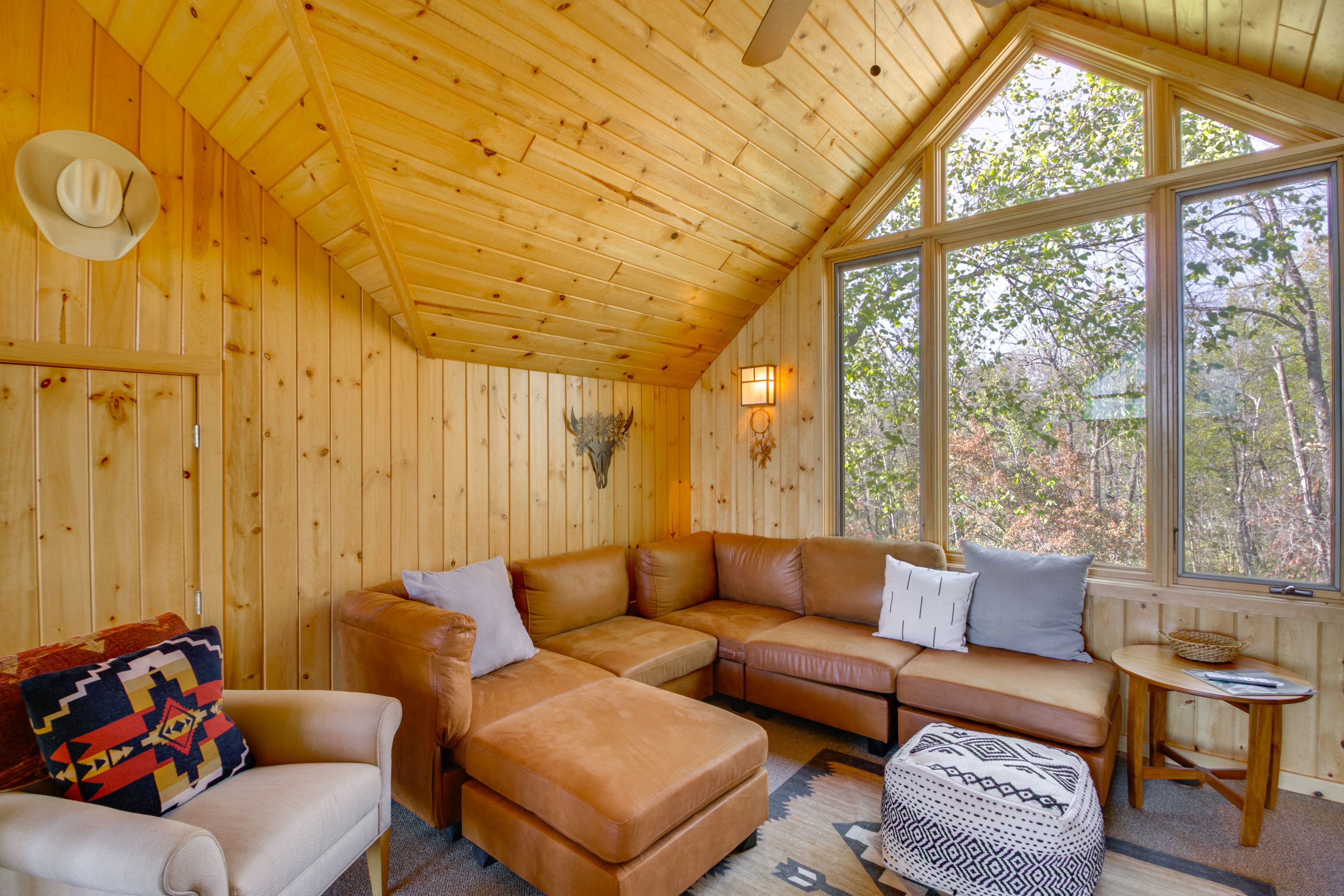 Loft | Flat-Screen TV