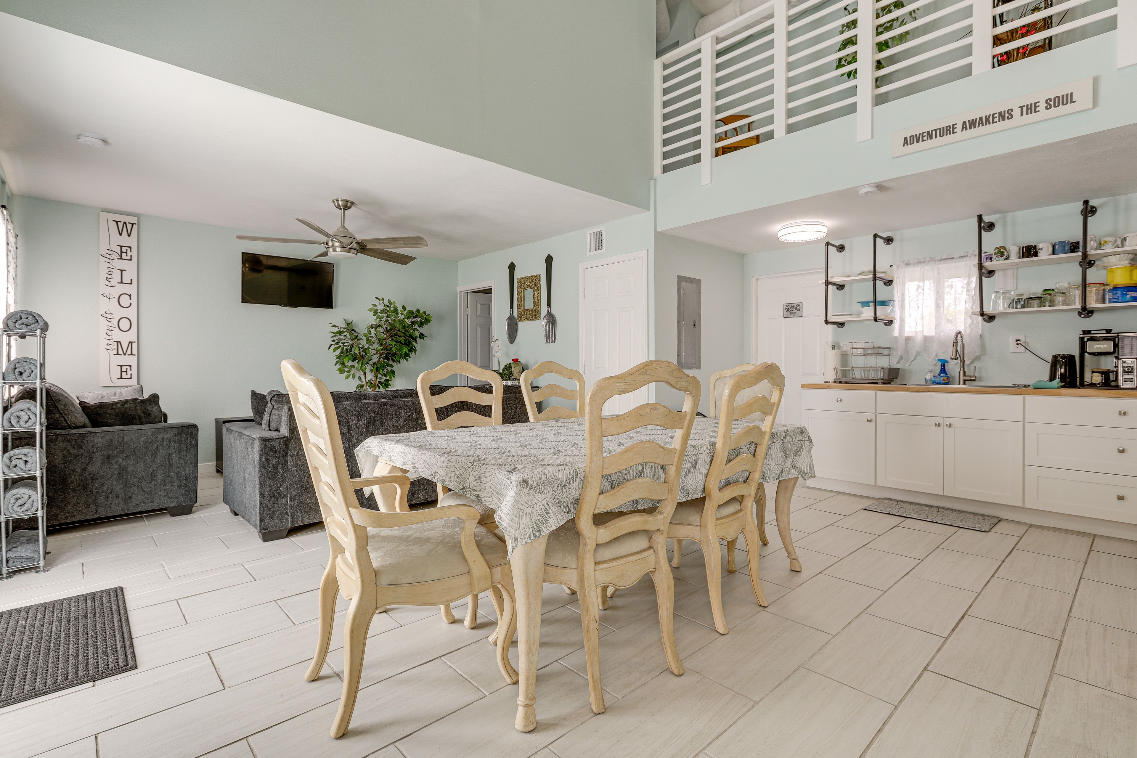 Dining Area | 2-Story Apartment | In-Unit Laundry