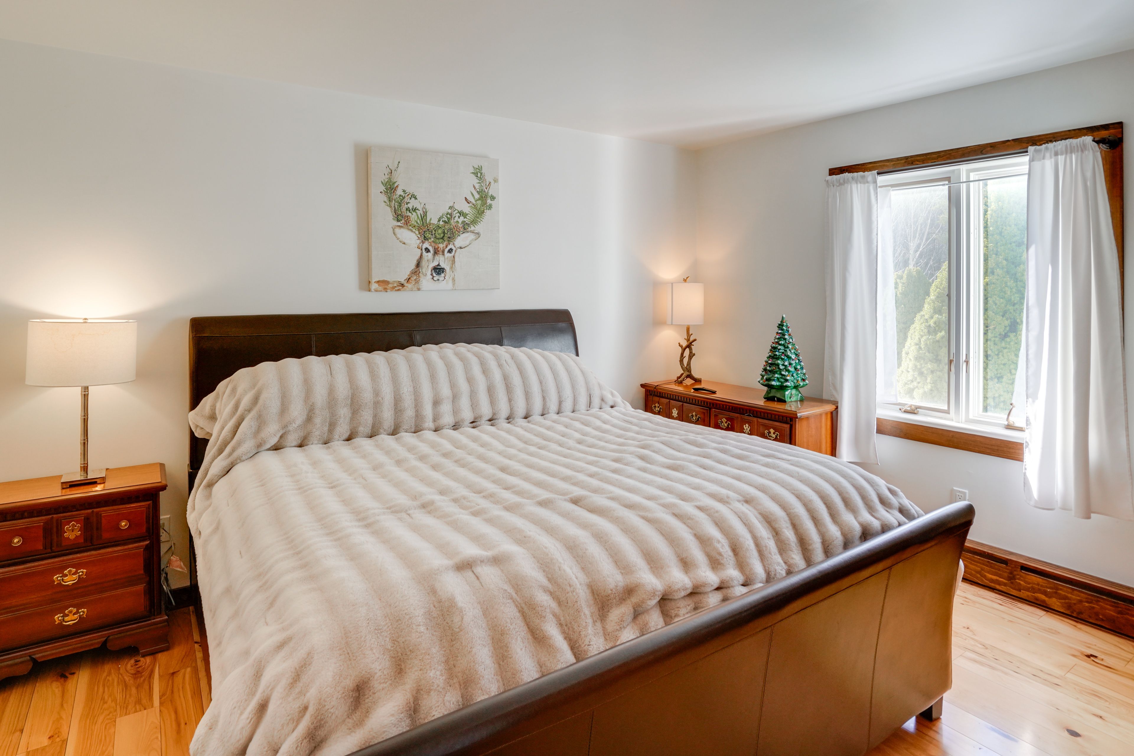 Bedroom 3 | King Bed | 1st Floor