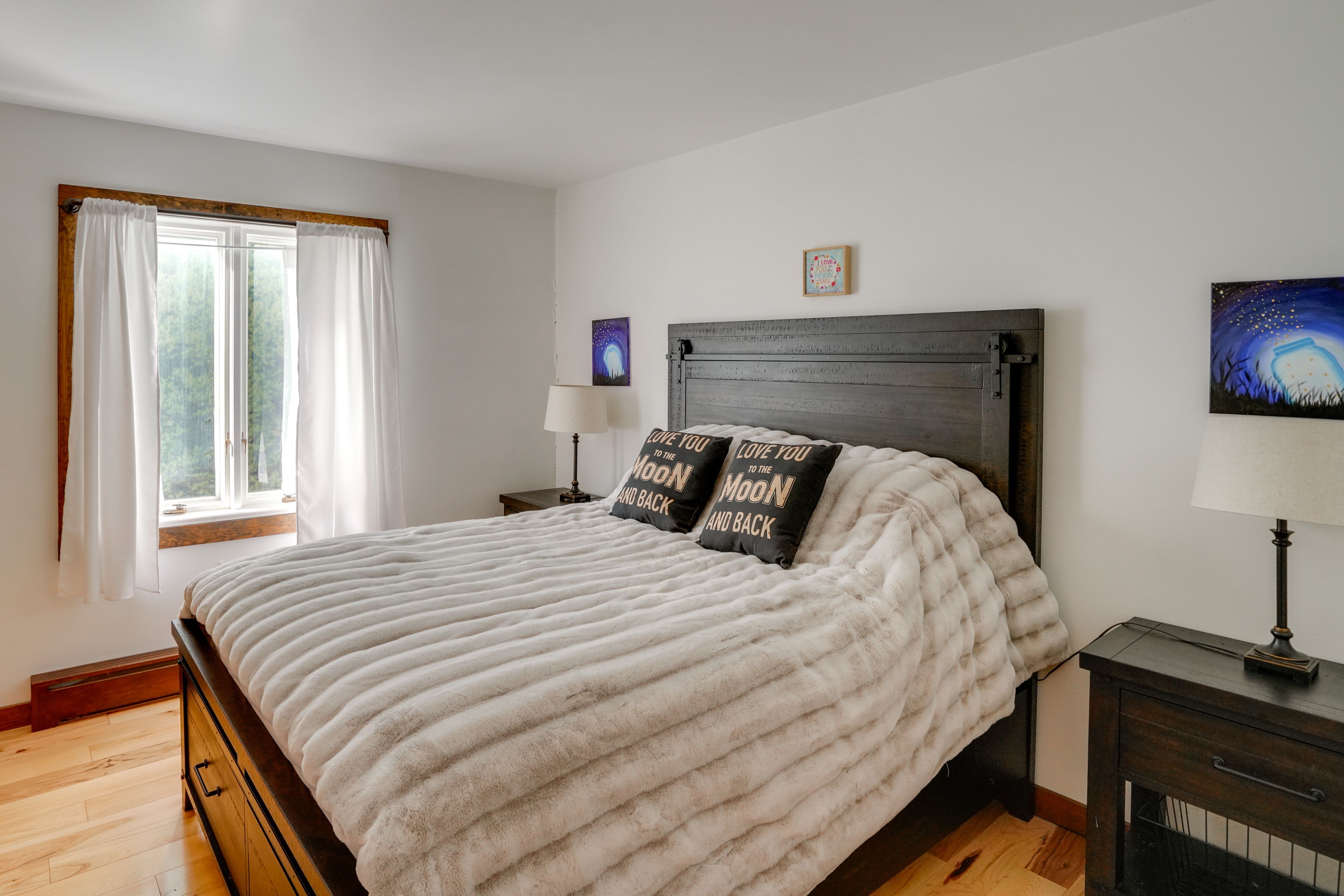 Bedroom 4 | King Bed | 1st Floor