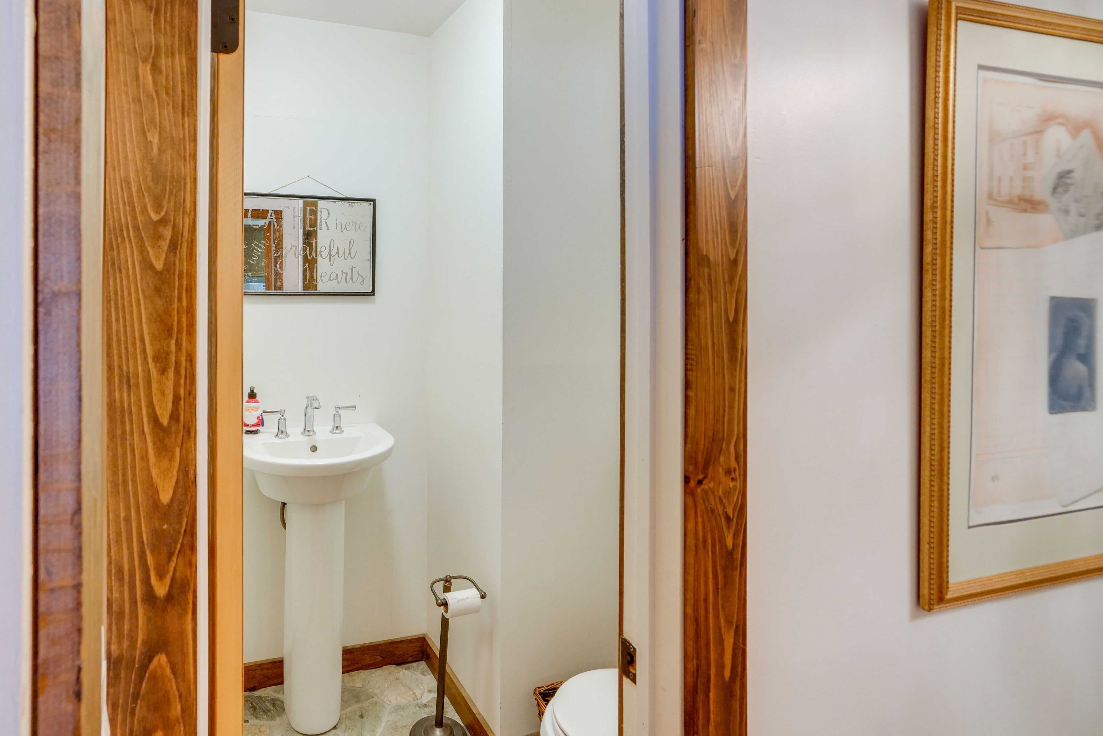 Half Bathroom | 1st Floor