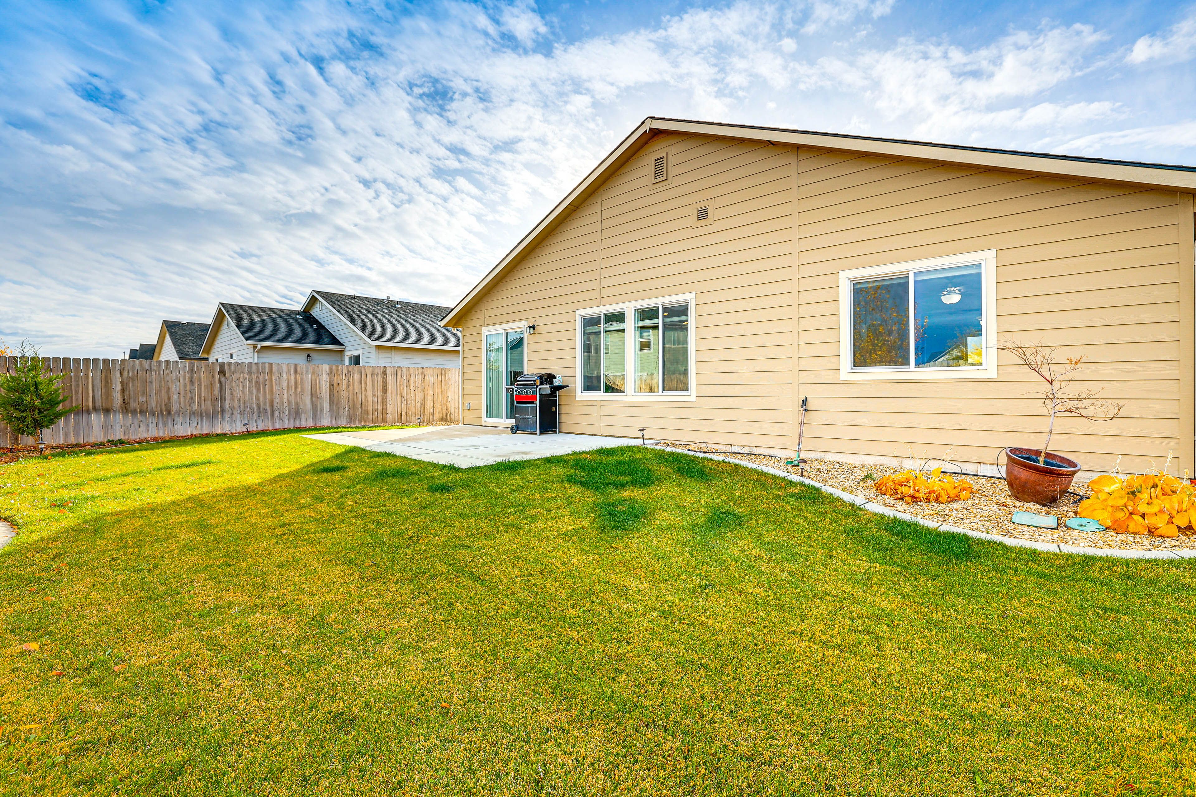 Private Yard | Gas Grill