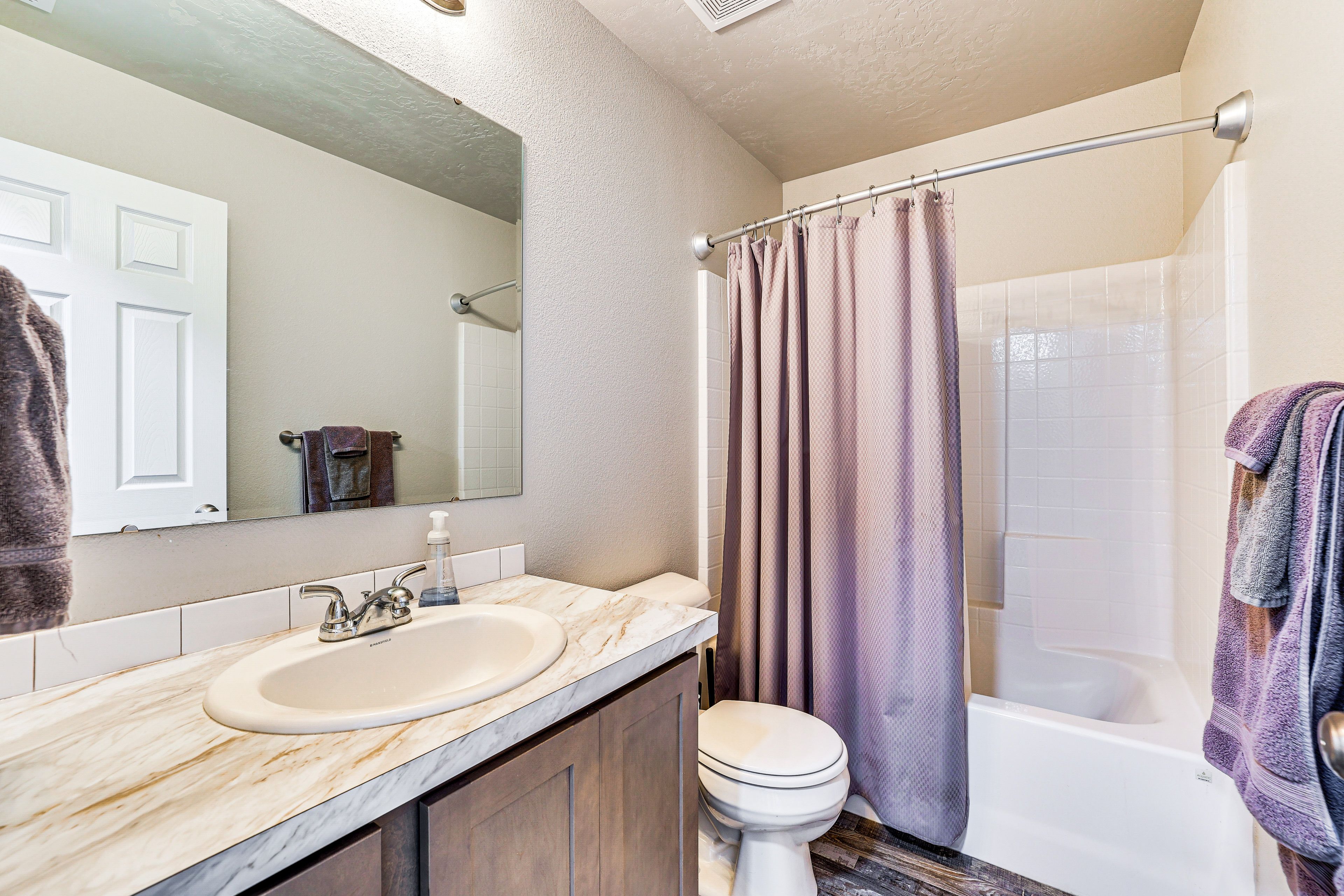 Full Bathroom