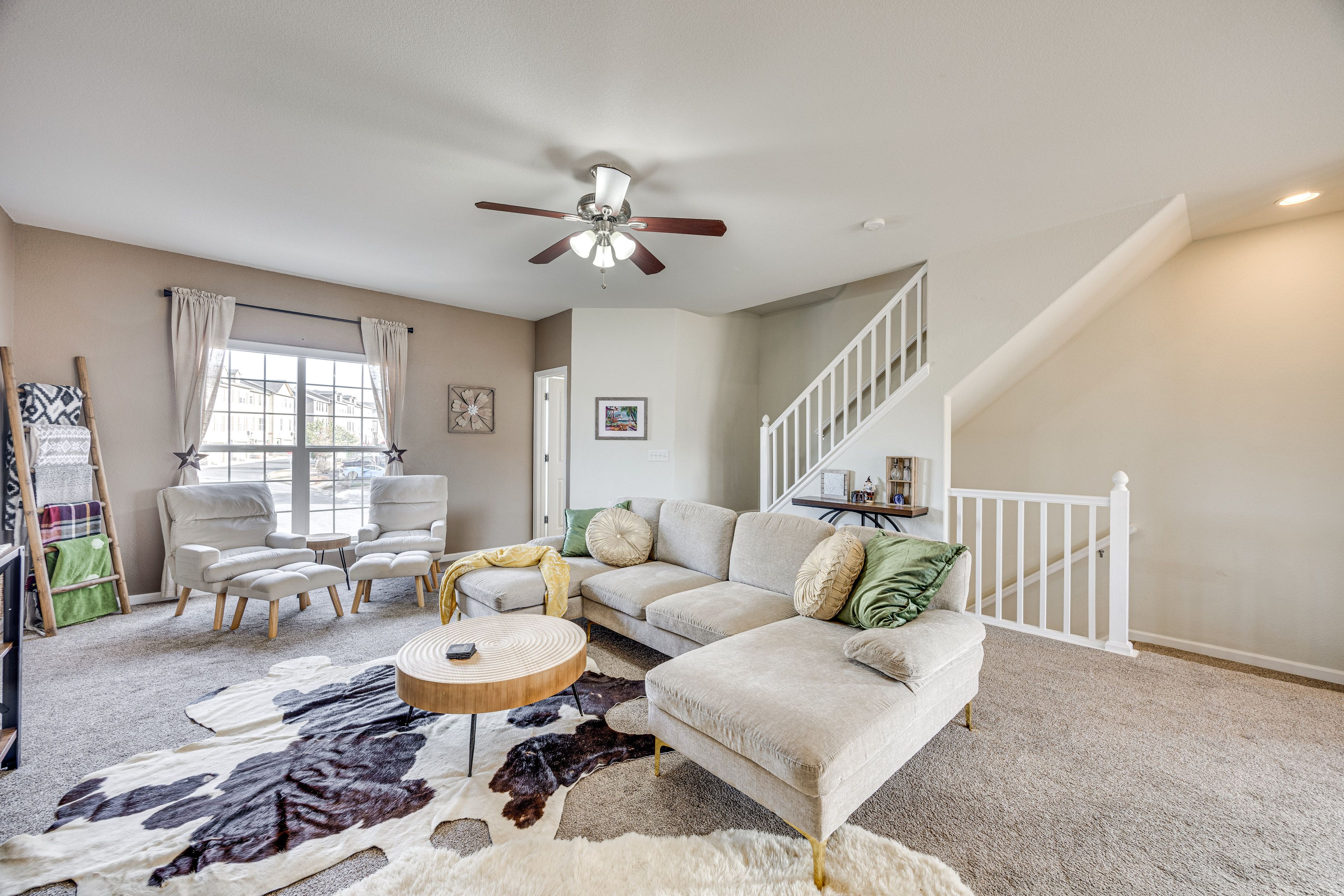 Living Area | 2nd Floor | Flat-Screen TV | Gas Fireplace