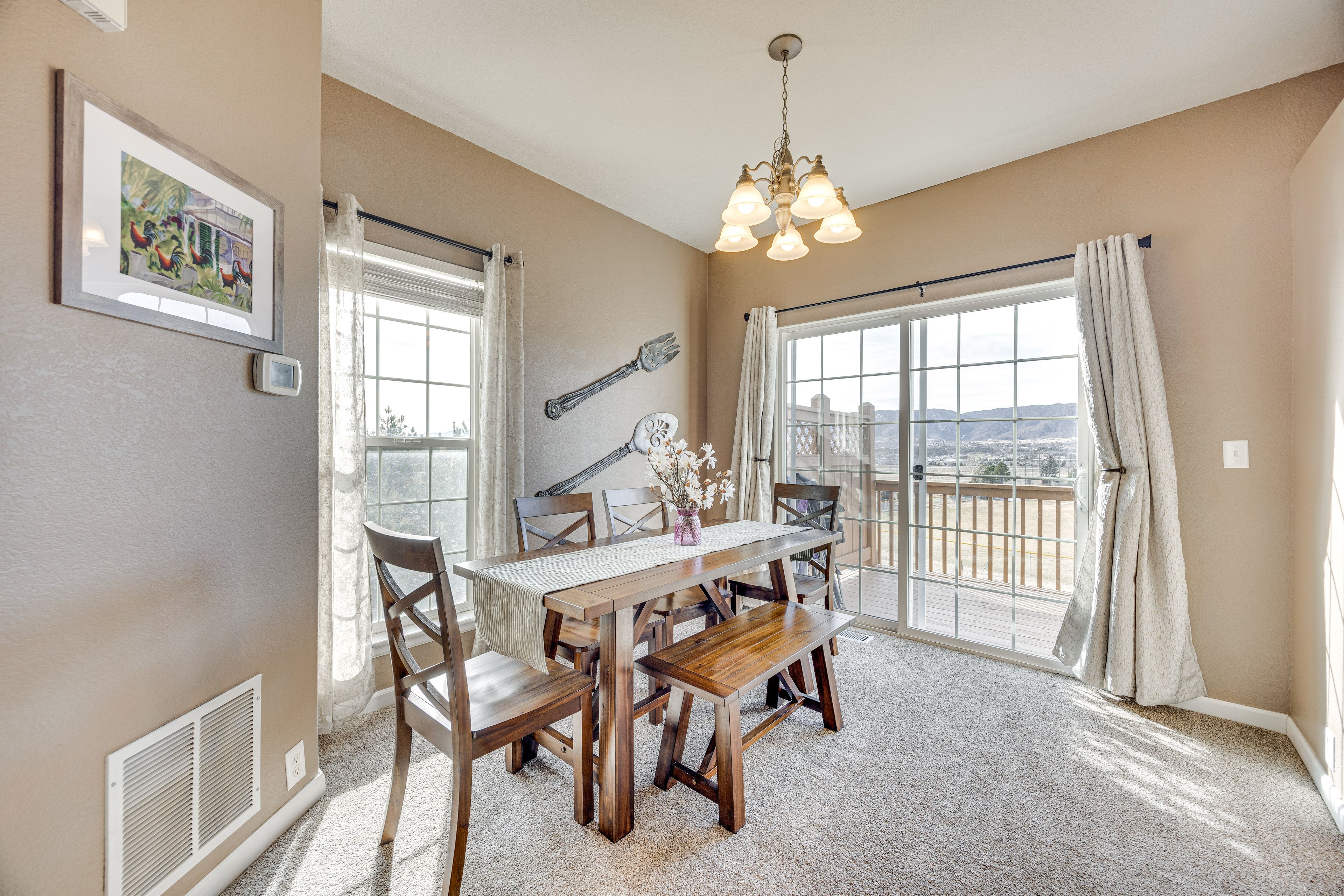 Dining Area | Dishware/Flatware | Deck Access