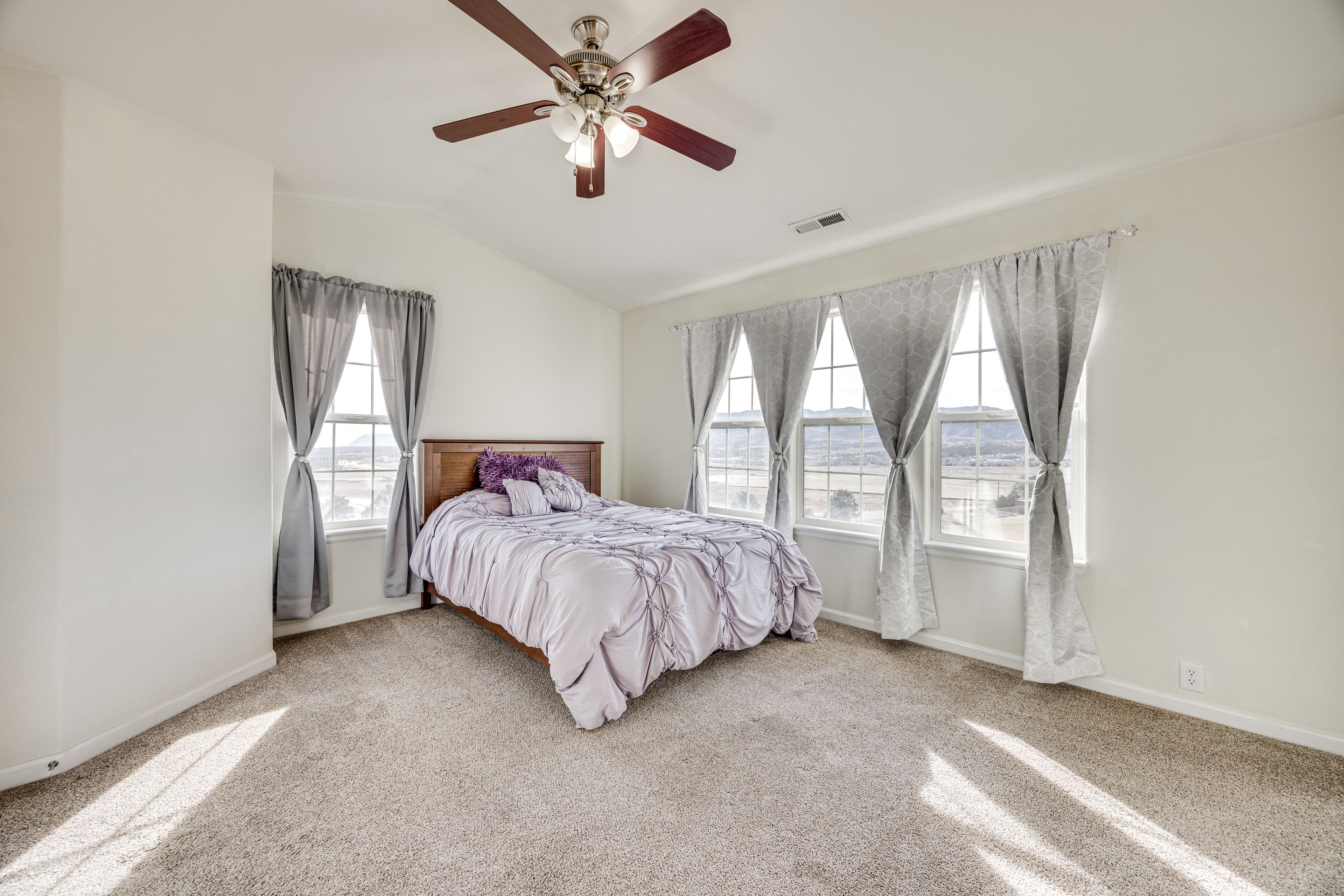 Bedroom 1 | Queen Bed | 3rd Floor