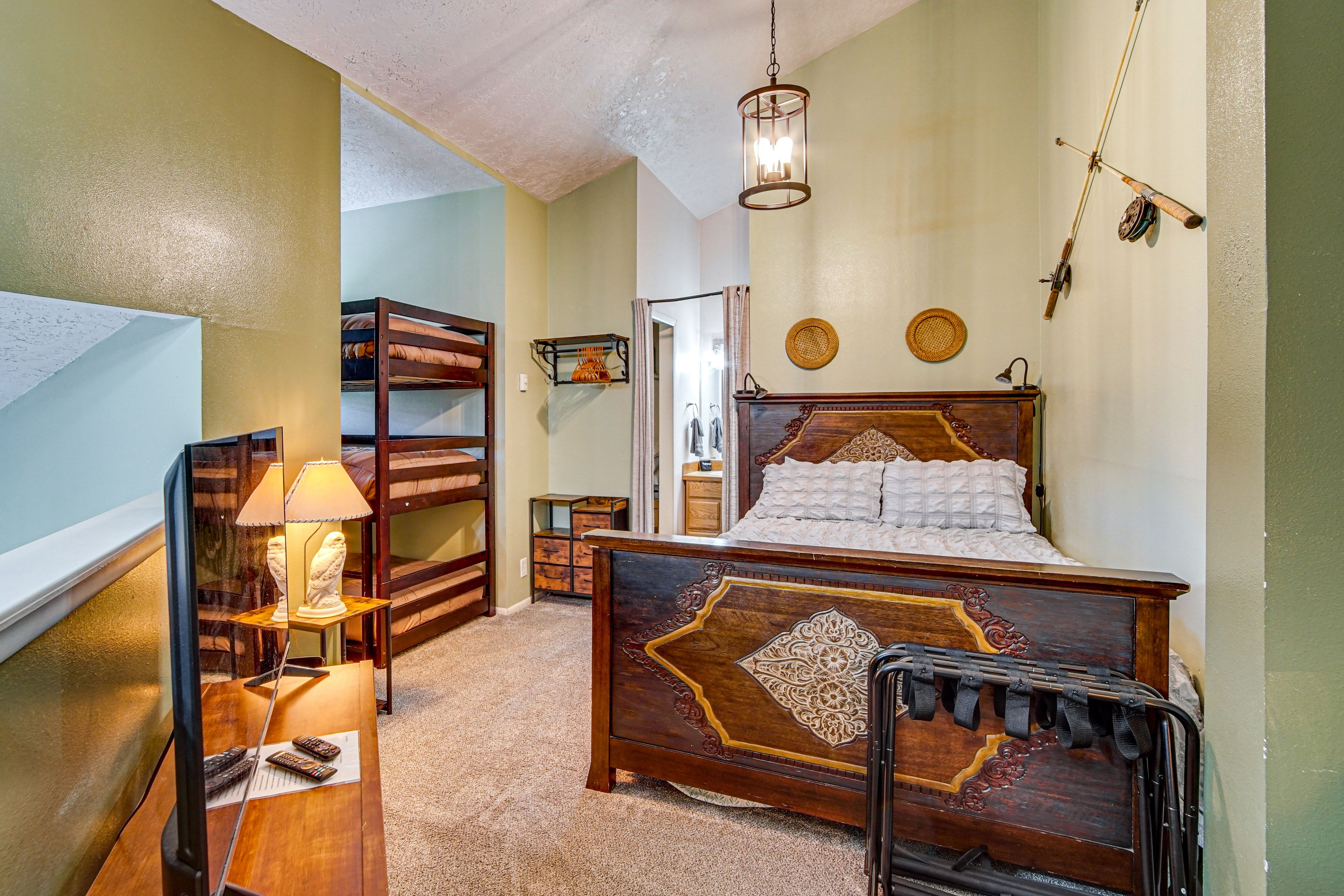Bedroom 2 (Loft) | Queen Bed | Triple Twin Bunk Bed | Smart TV
