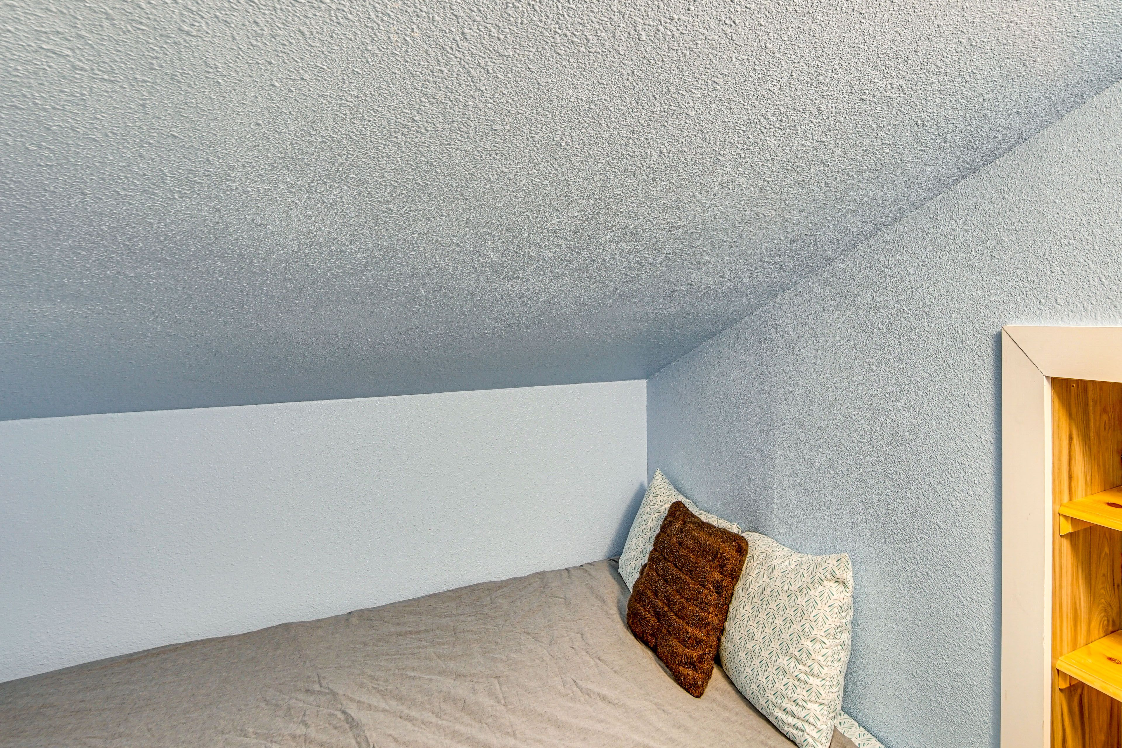 Play Room | Loft Level | Queen Floor Mattress