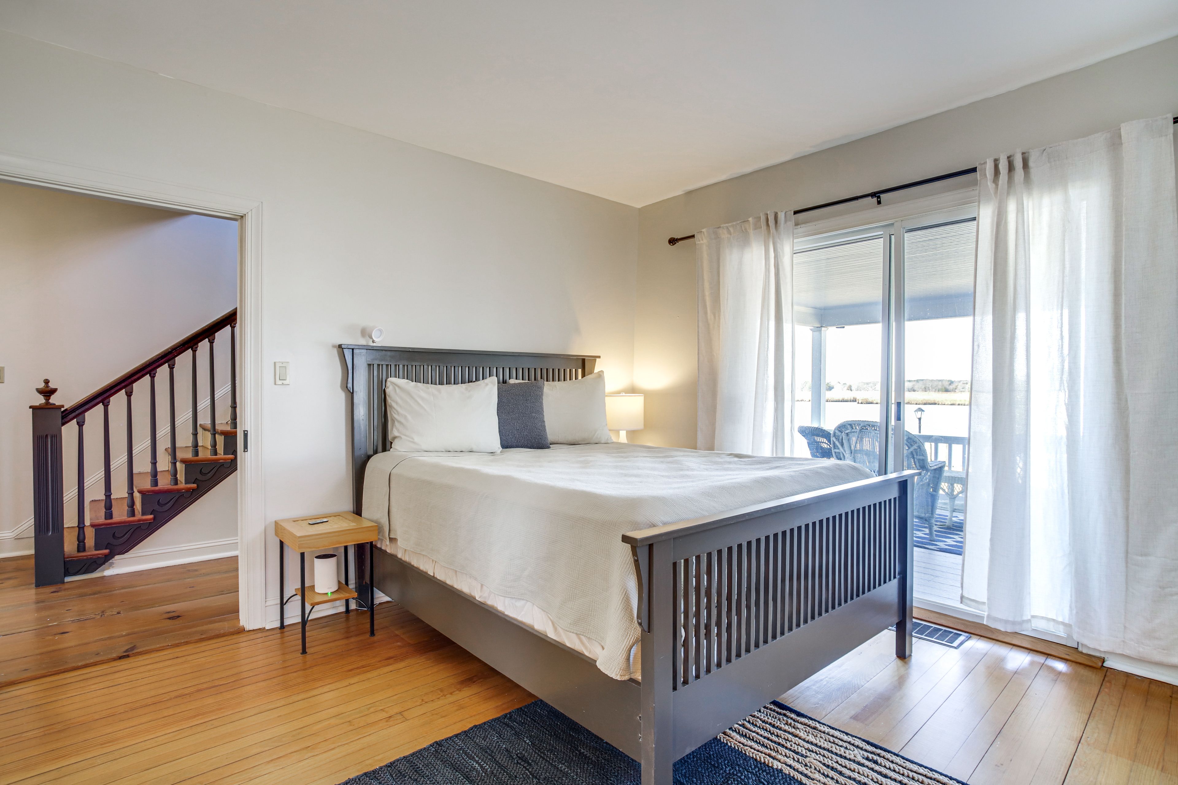 Bedroom 1 | 1st Floor | Queen Bed
