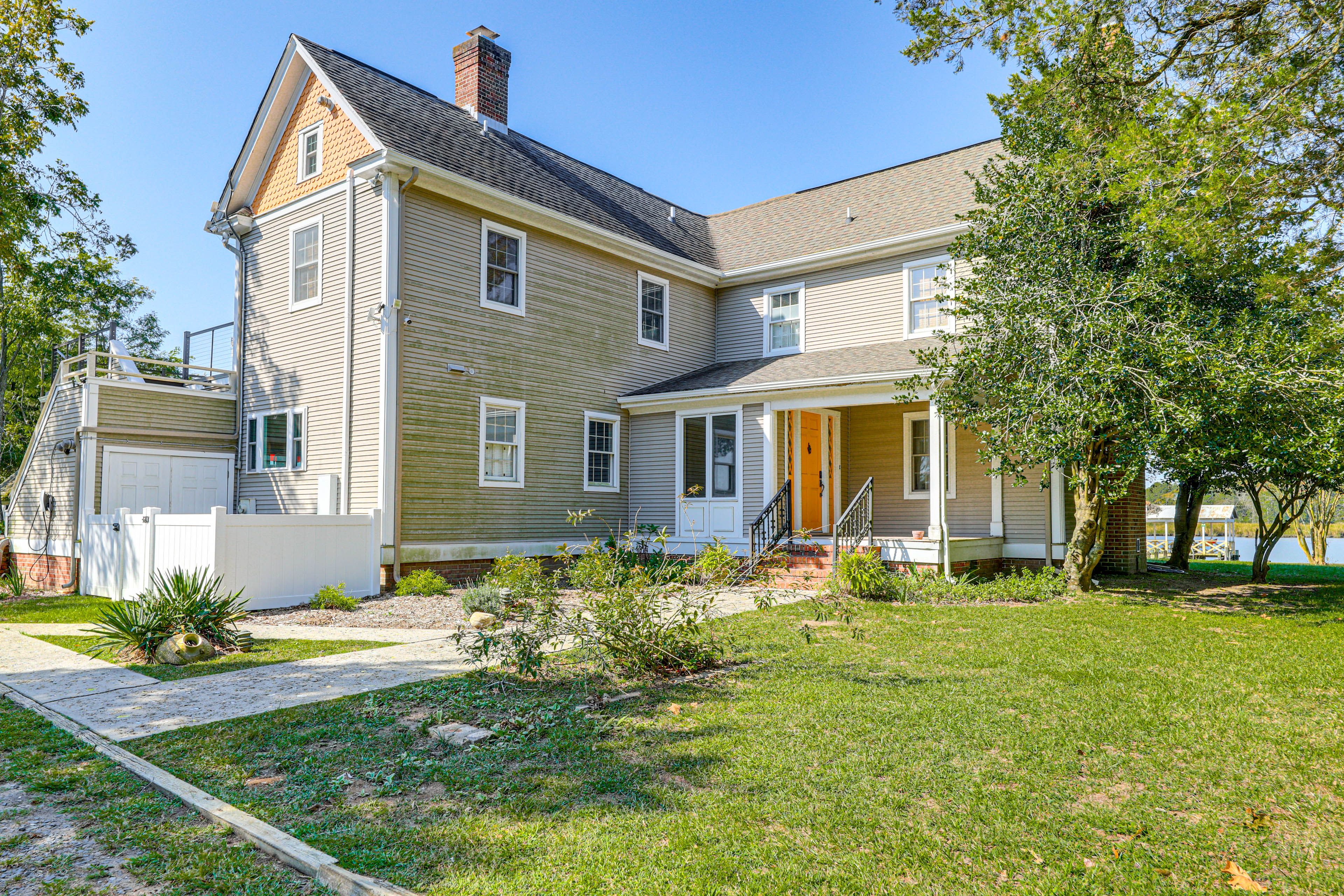 Parking | Driveway (5 Vehicles) | Level 2 EV Charger Available