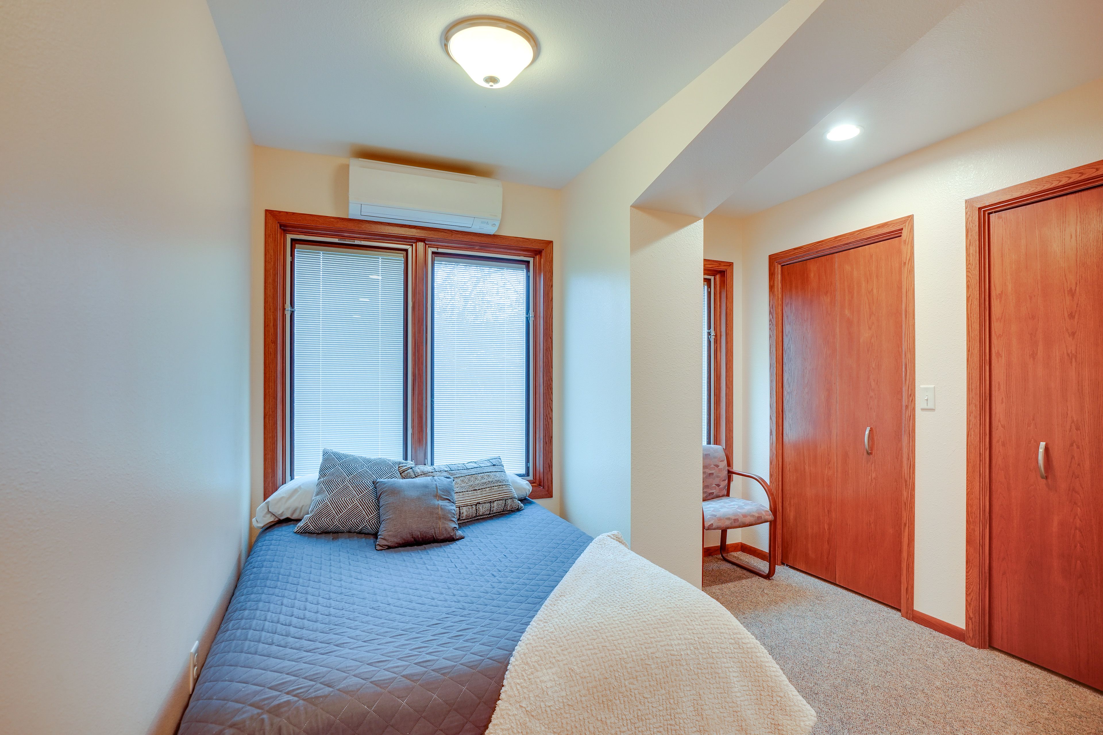 Bedroom 9 | Full Bed