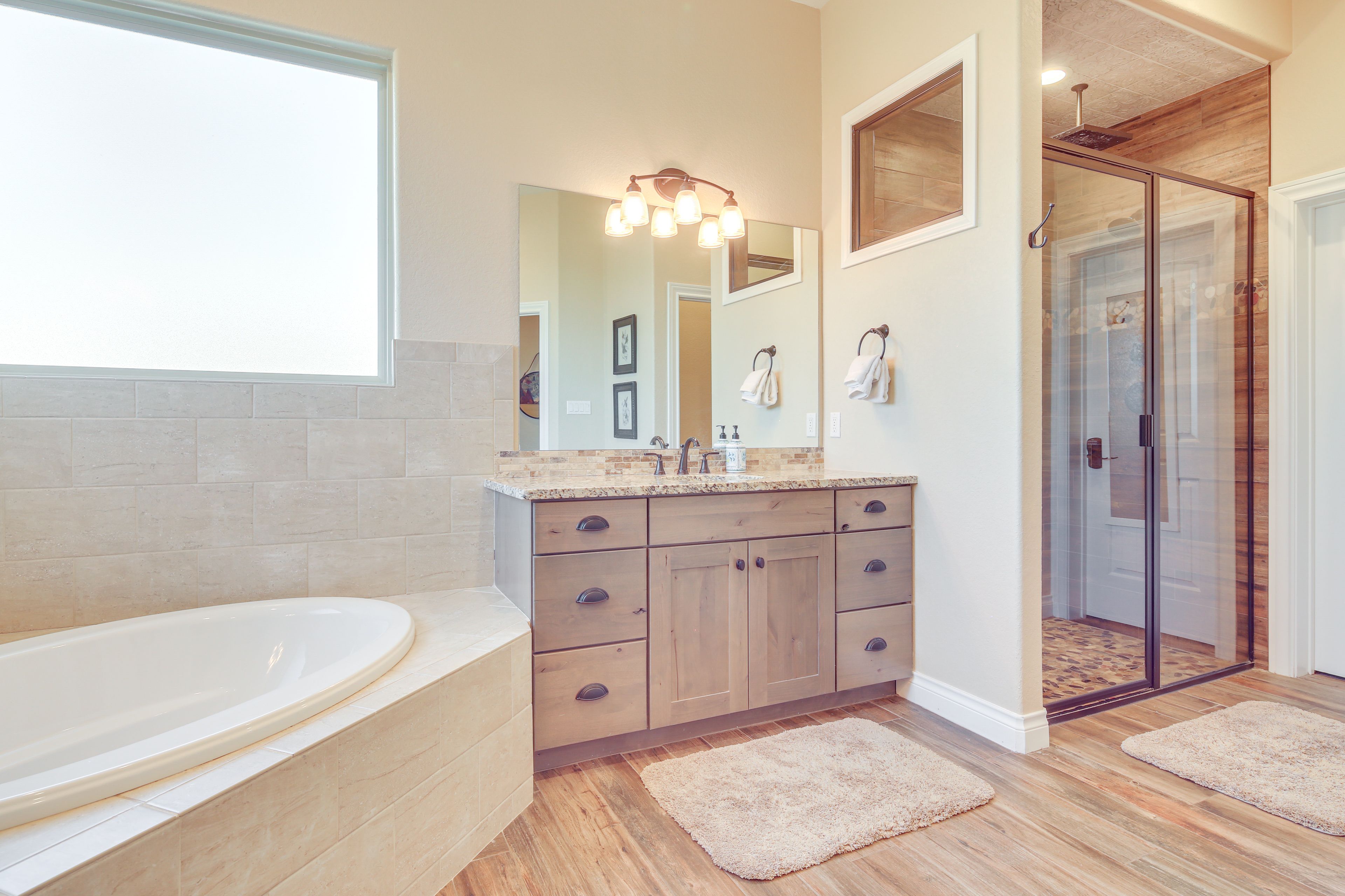 En-Suite Bathroom | Walk-In Closet | 1st Floor