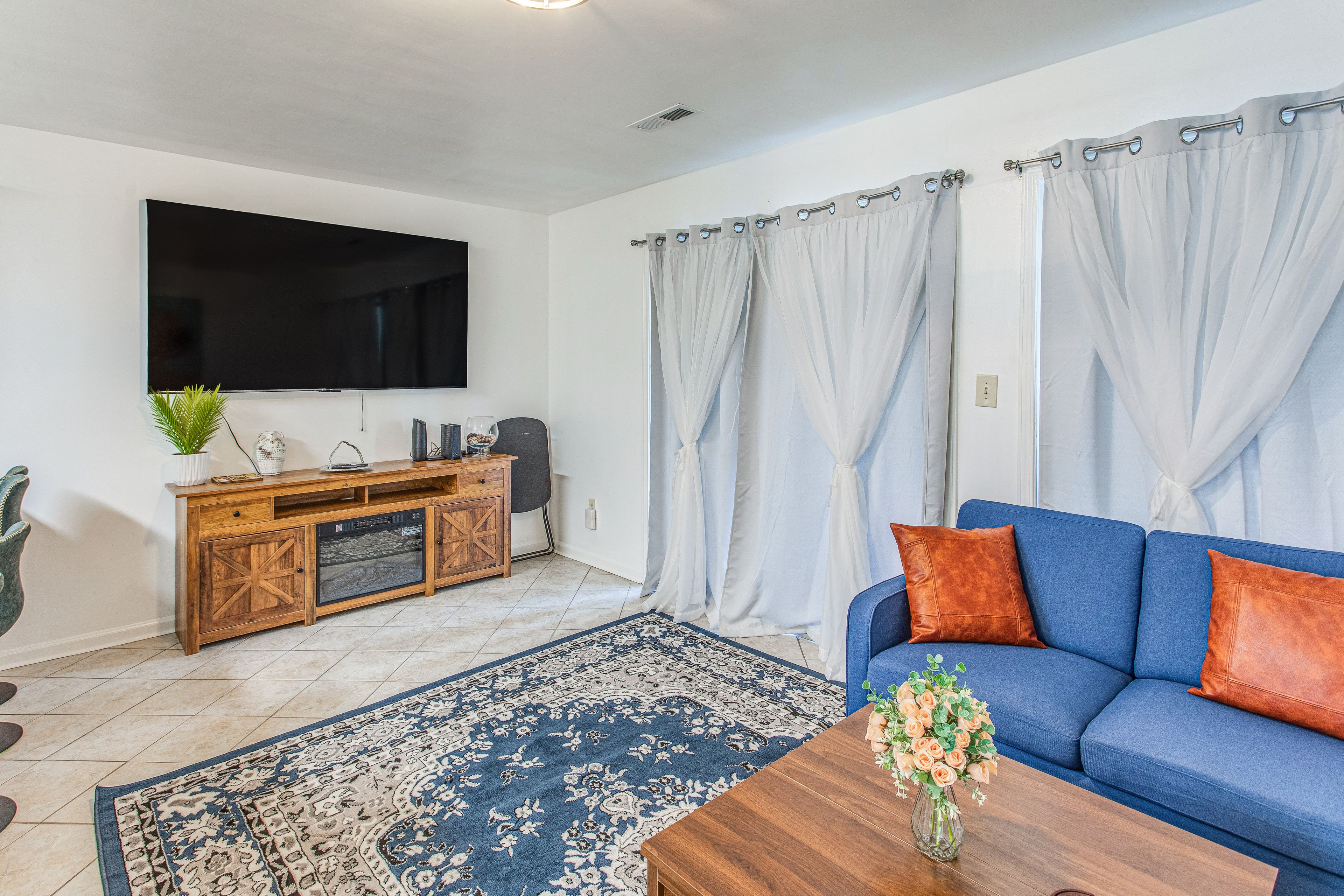 Living Area | Smart TV w/ Cable | Electric Fireplace | Board Games