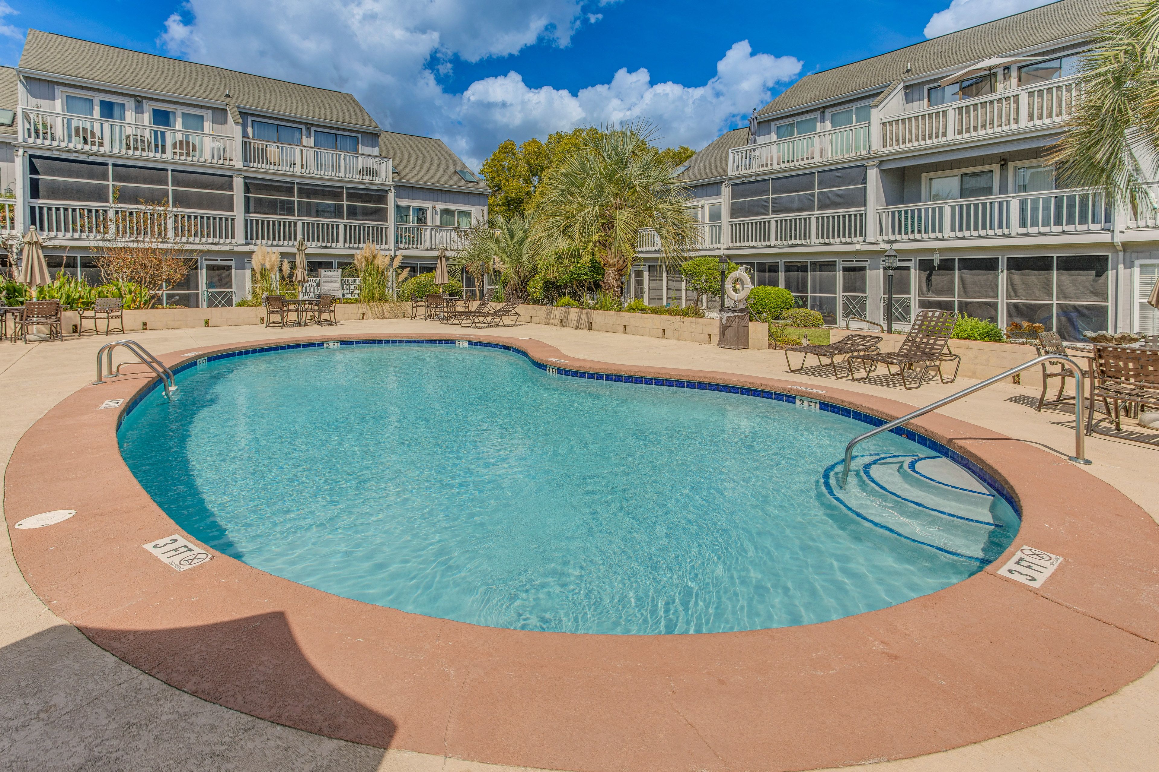 Golf Colony Resort | Community Pool