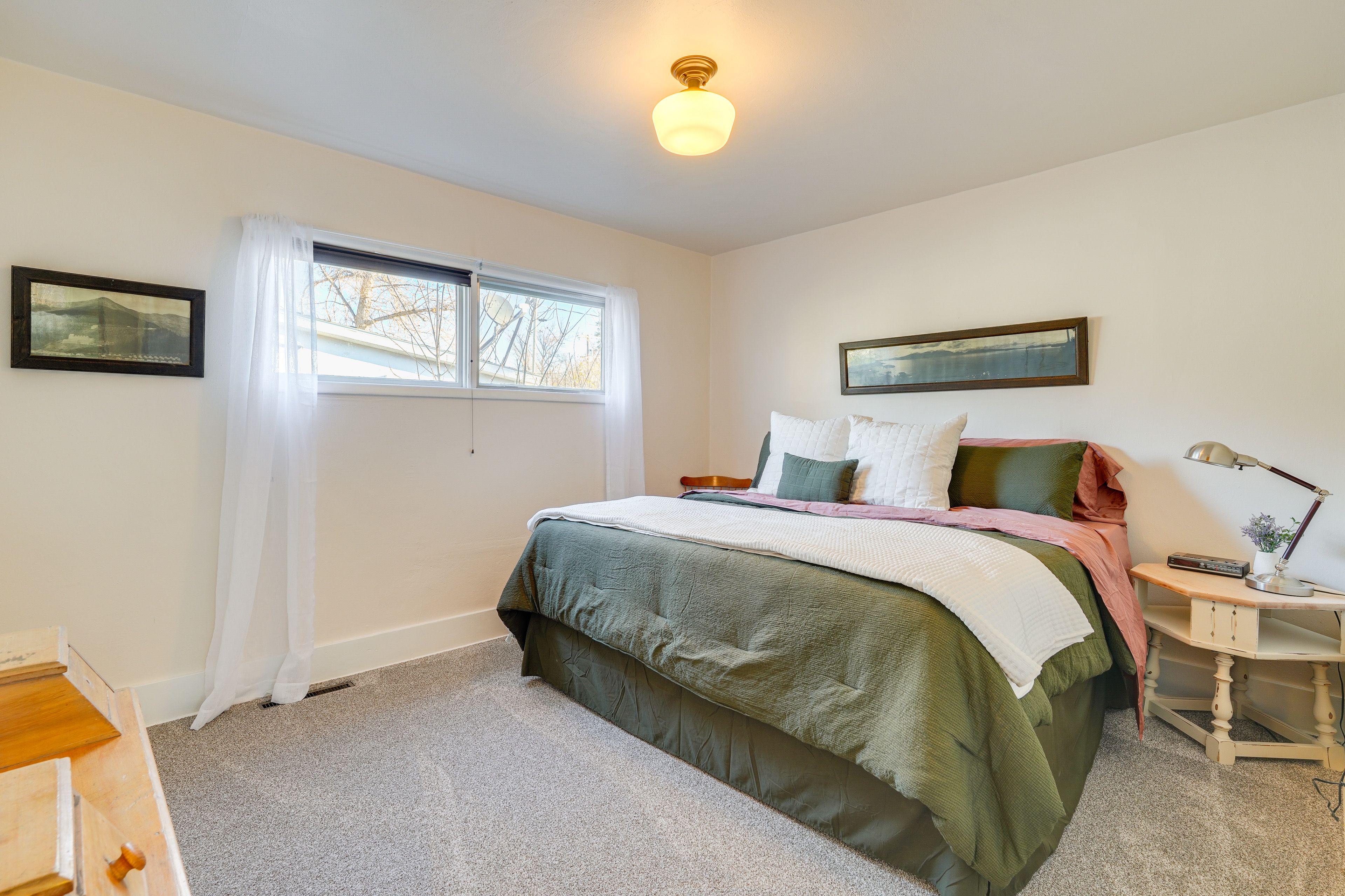 Bedroom 1 | King Bed | Linens Provided