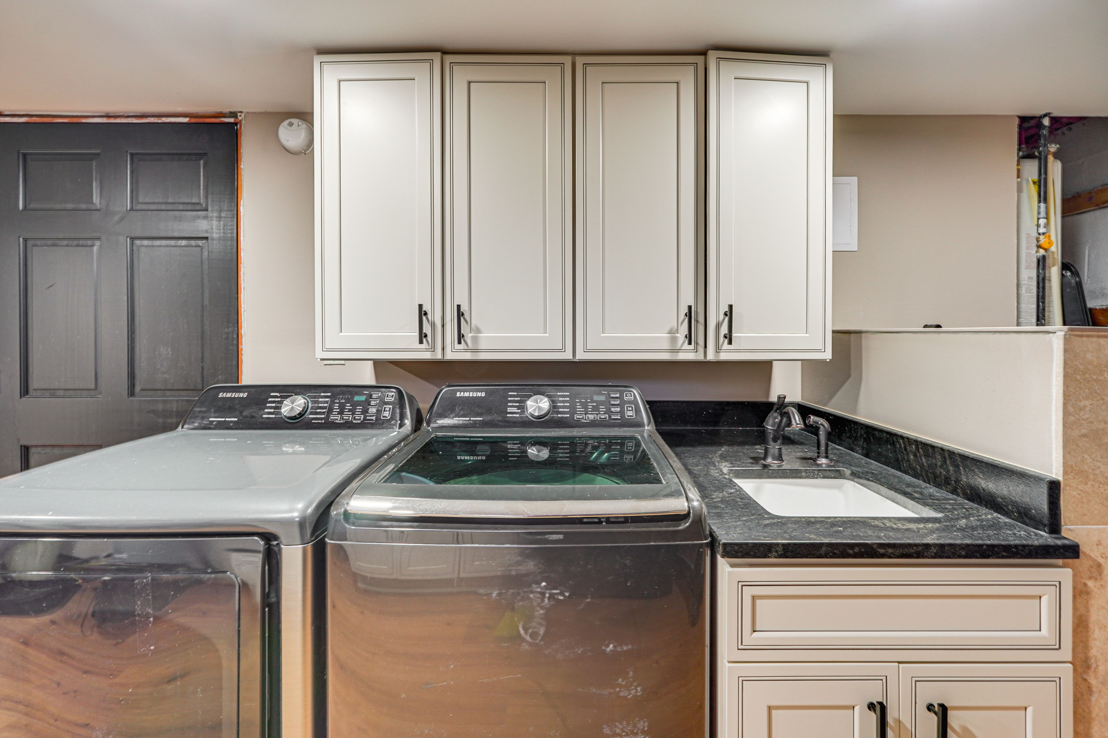 Washer/Dryer | Basement Level