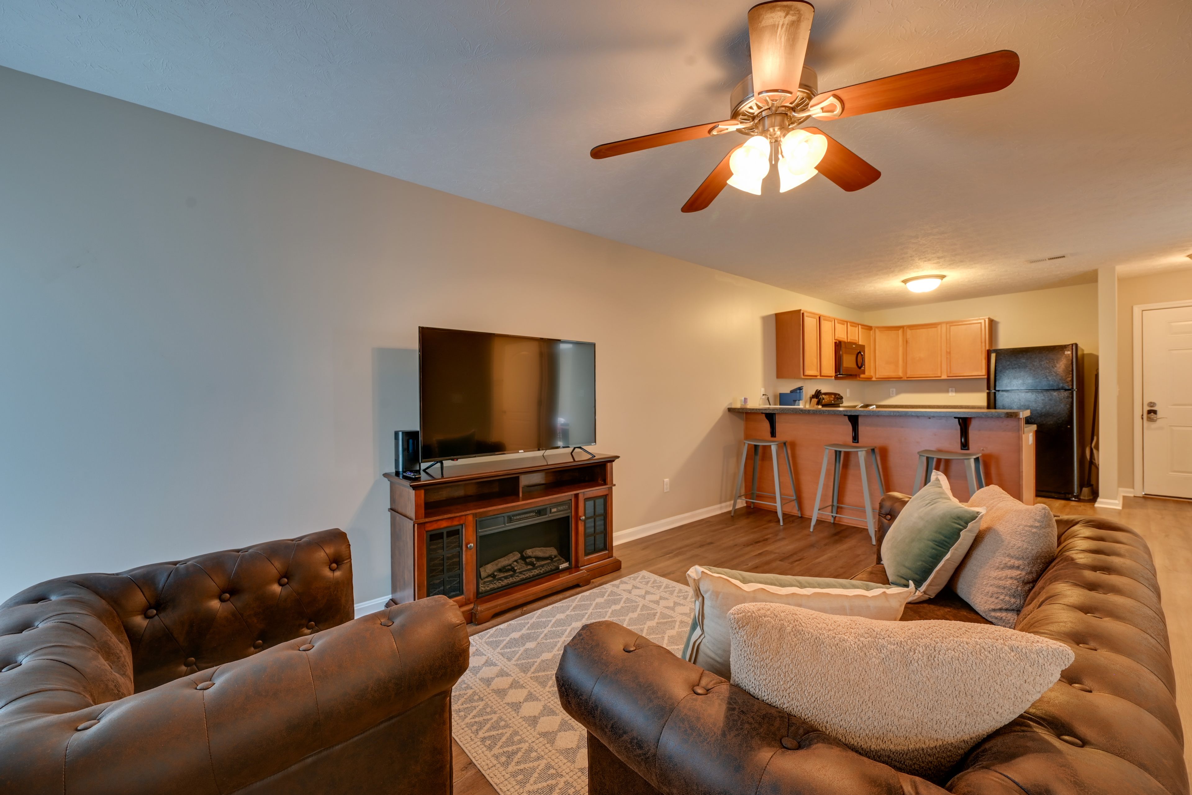Elizabethtown Vacation Rental | 2BR | 2BA | 1,000 Sq Ft | Step-Free Access