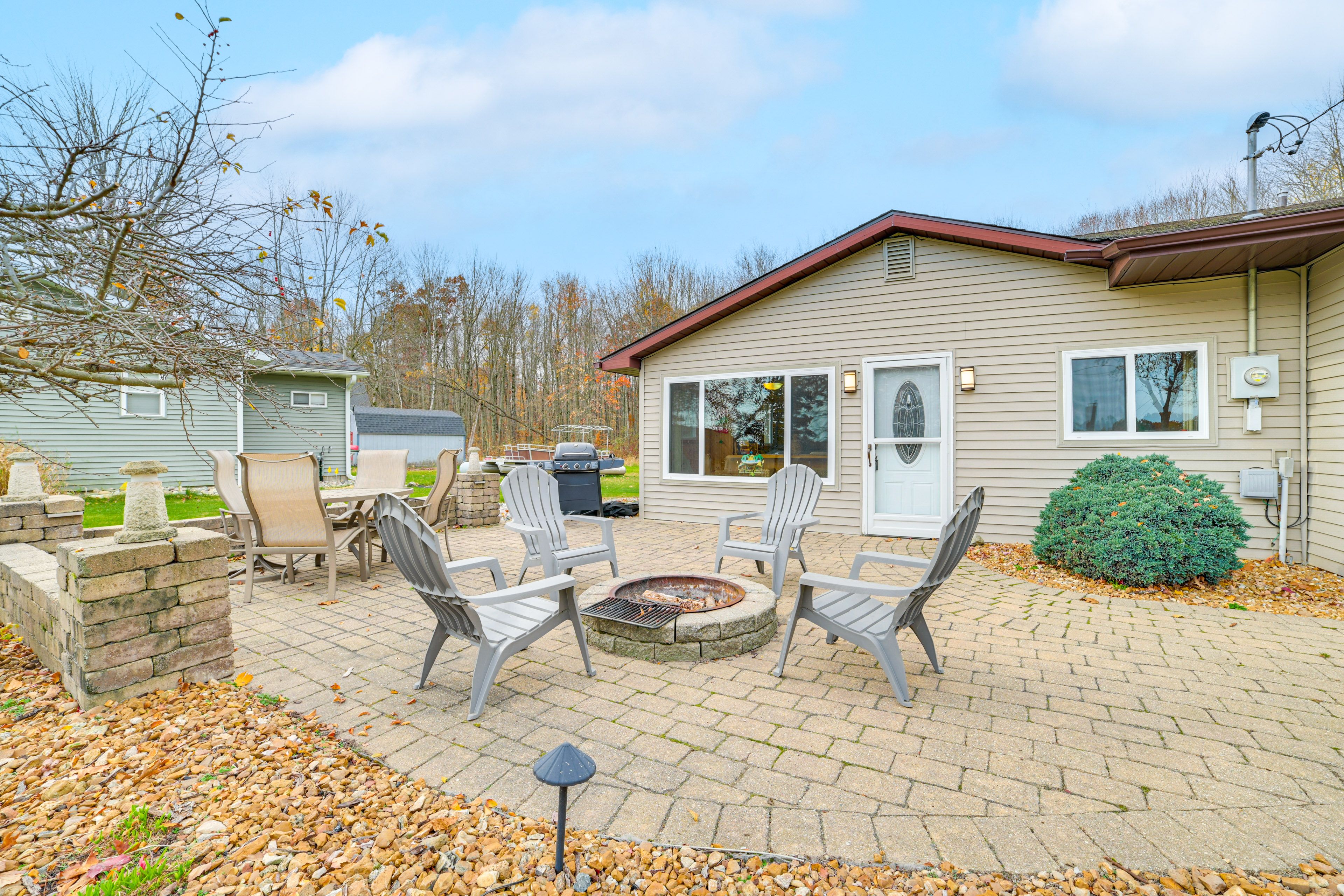 Harrison Vacation Rental | 3BR | 2BA | Step-Free Access | 1,550 Sq Ft