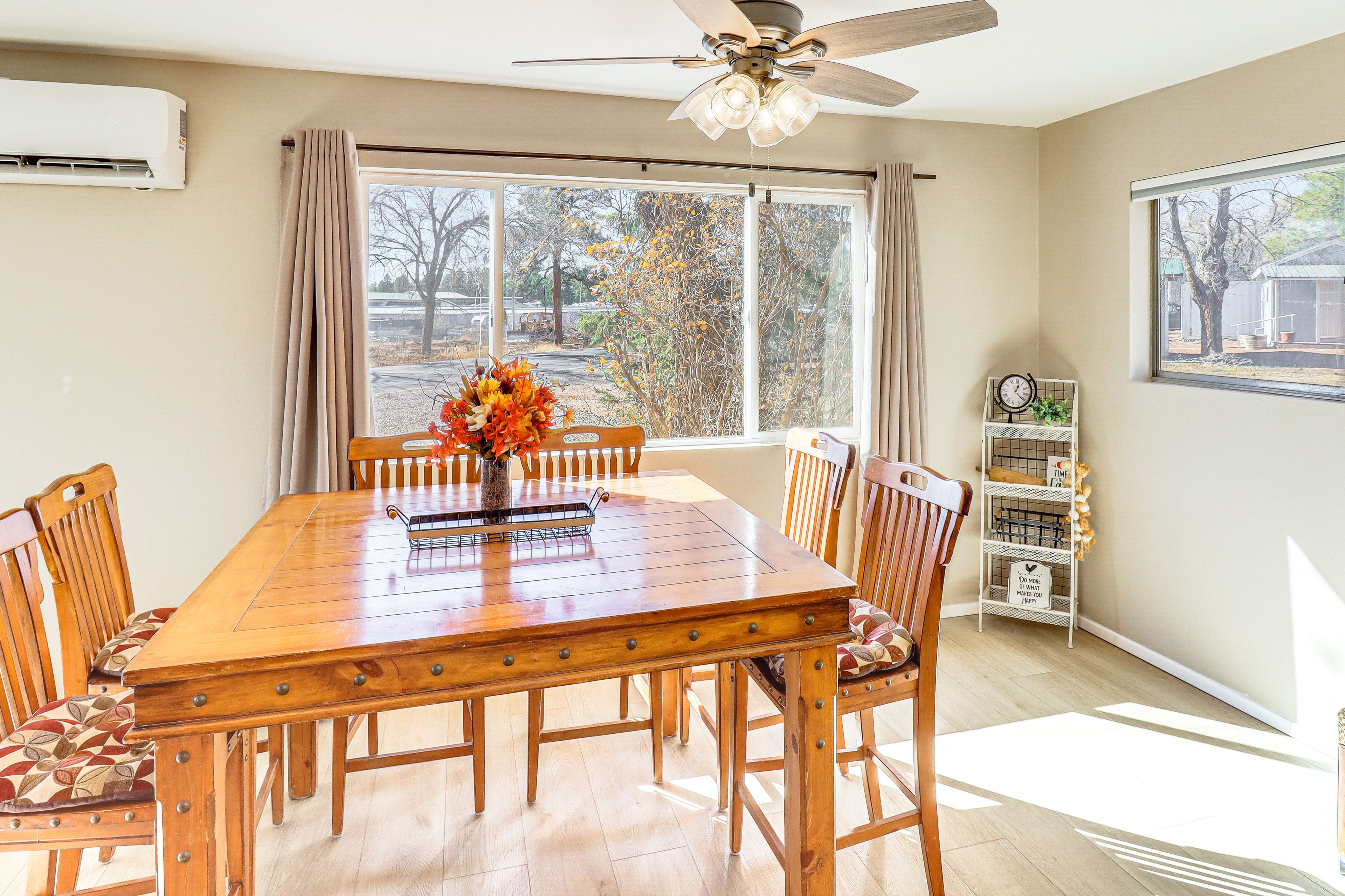 Dining Area | Ceiling Fan