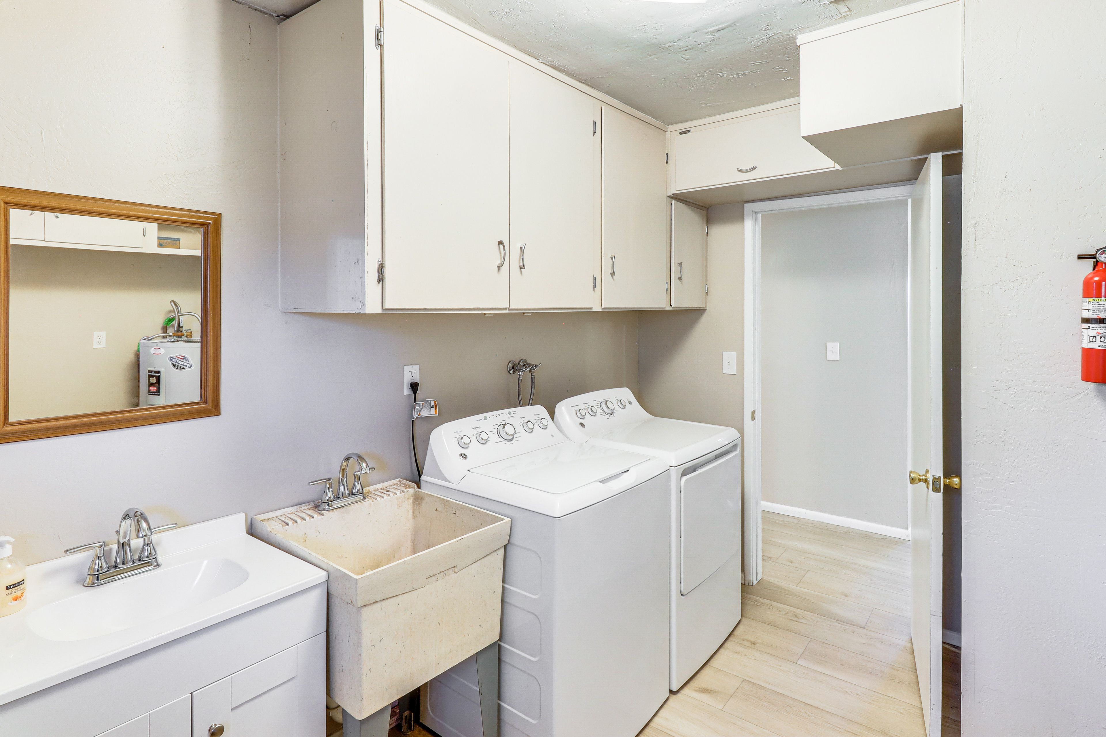 Half Bathroom | Laundry Area | Washer/Dryer