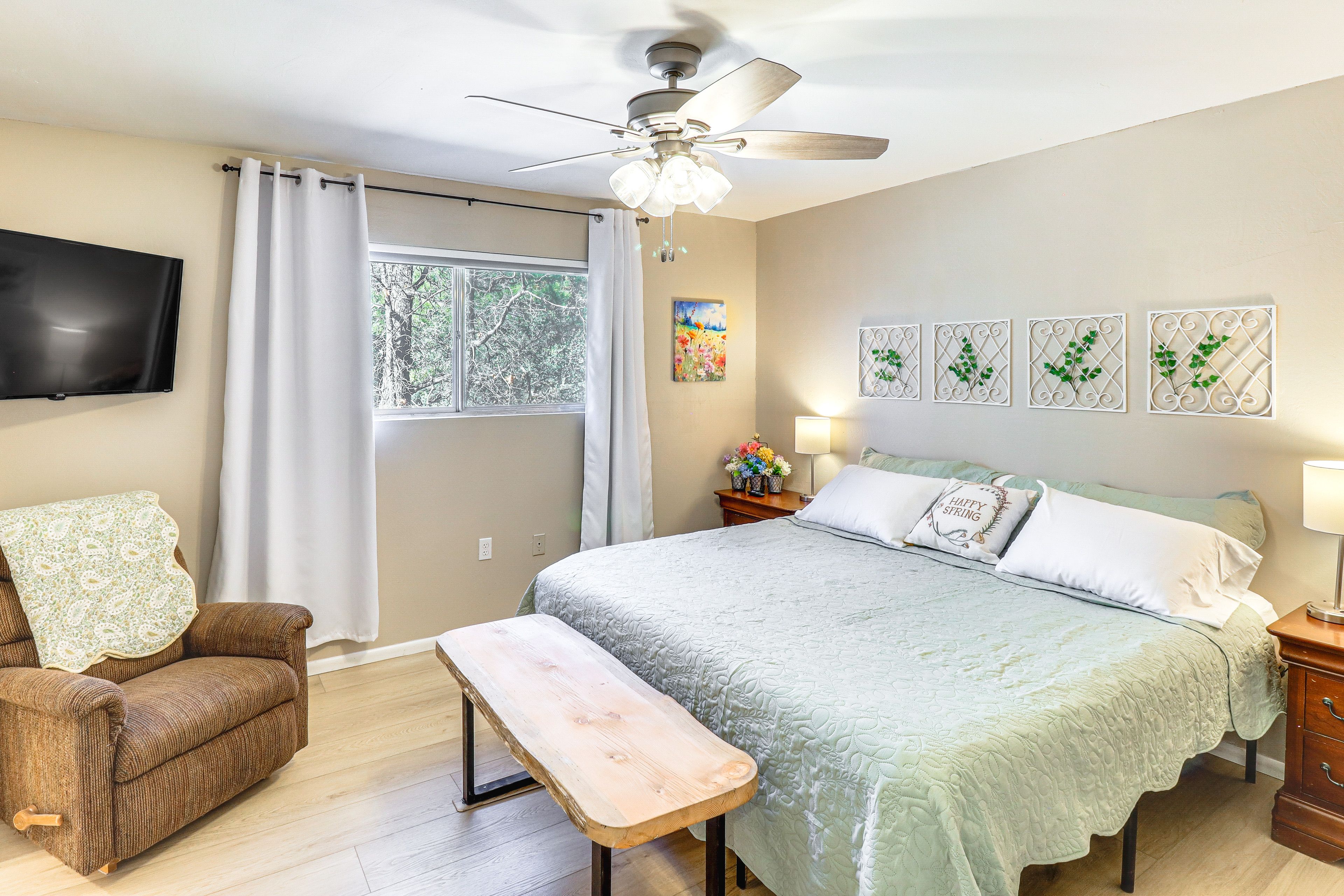 Bedroom 1 | King Bed | Linens Provided