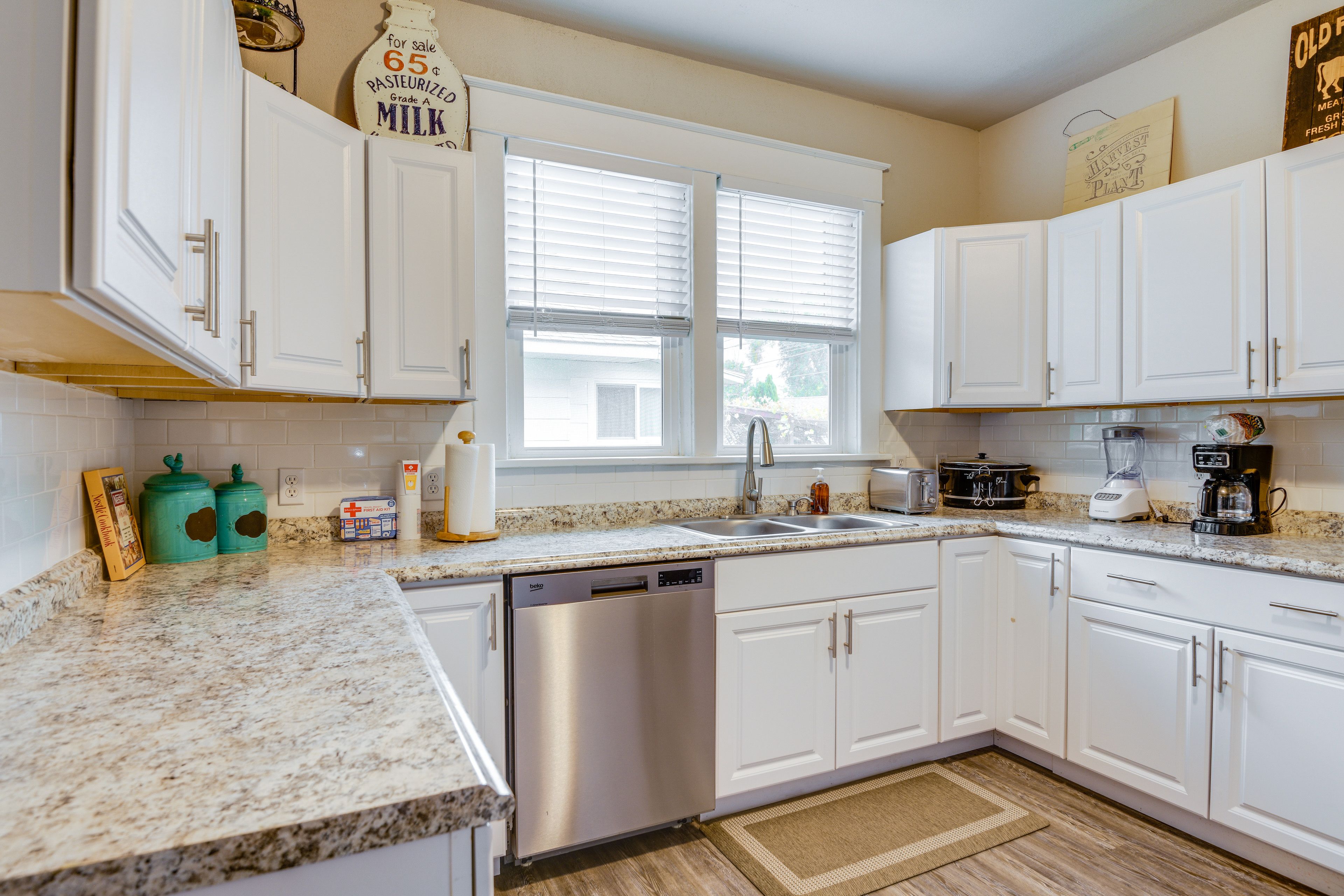 Kitchen | Cooking Basics | Drip Coffee Maker | Toaster | Blender | Slow Cooker