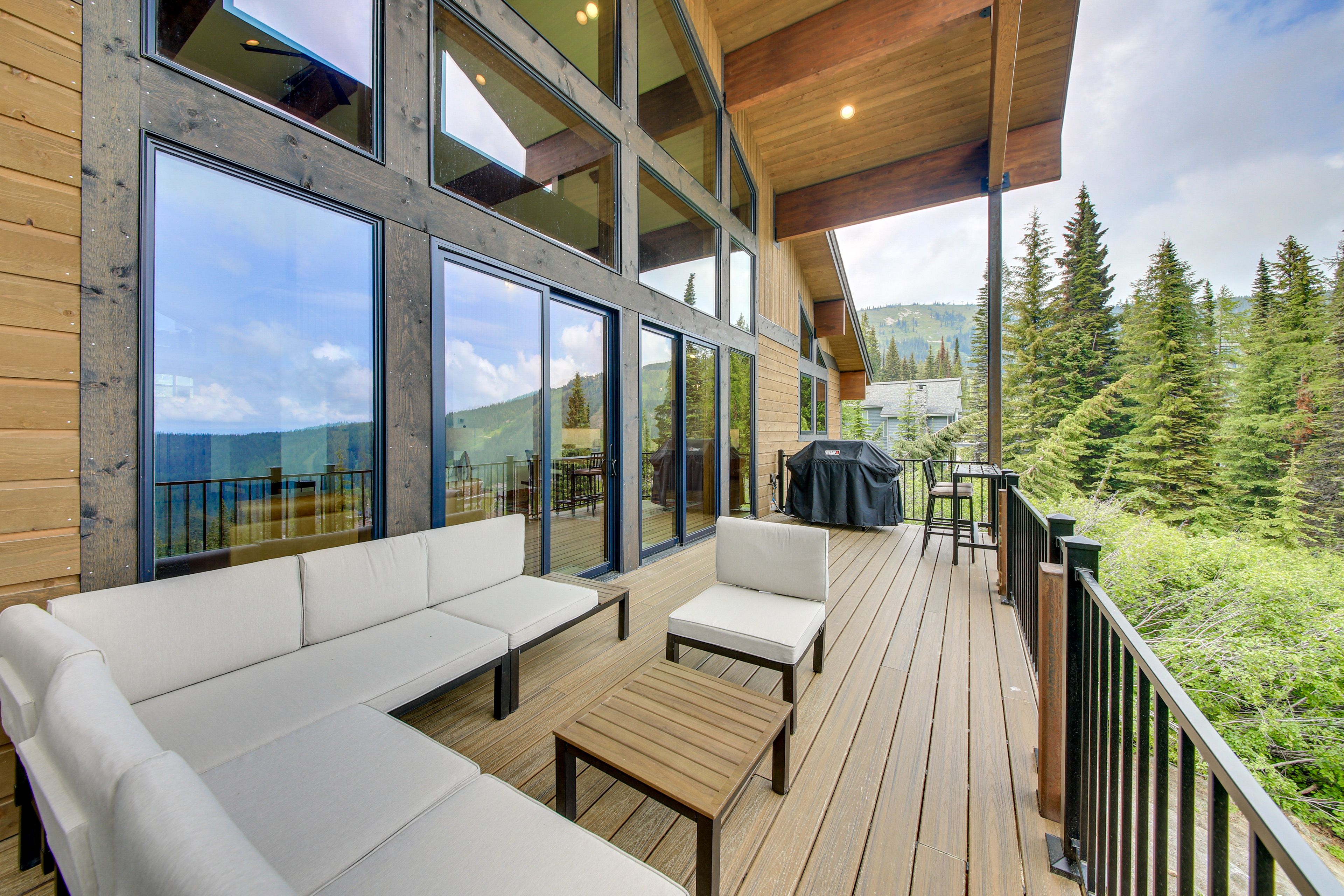 Upper Deck