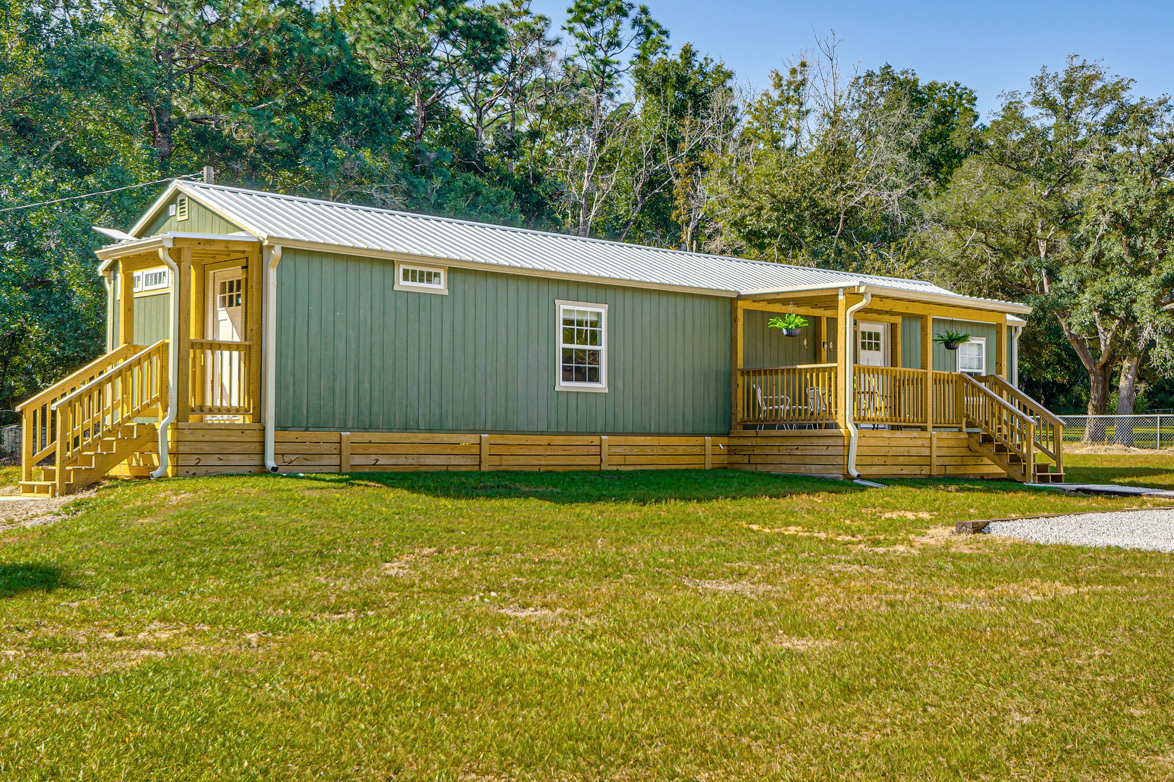 Lillian Vacation Rental | 2BR | 2BA | 5 Steps to Enter | 768 Sq Ft
