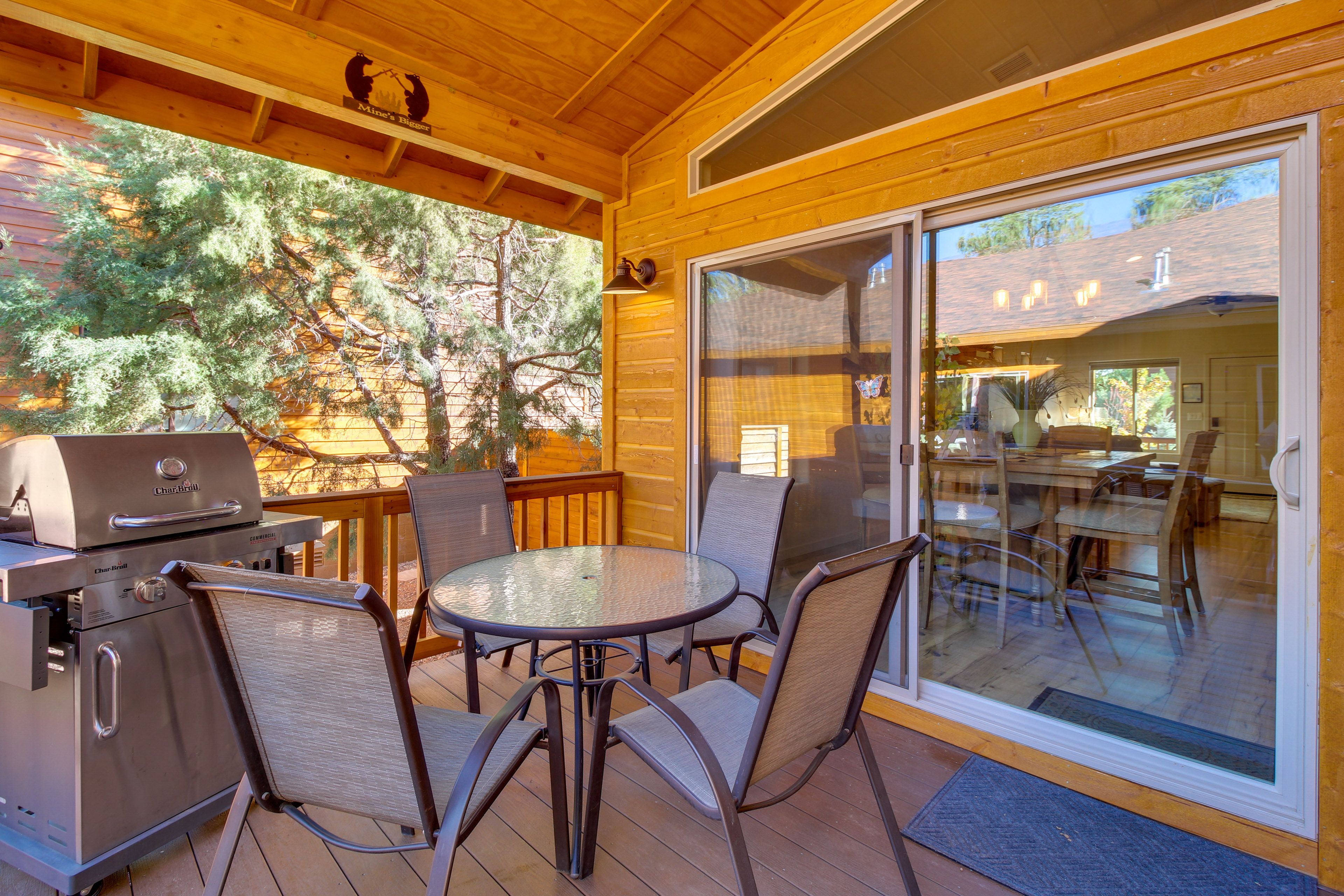 Pinetop-Lakeside Vacation Rental | 2BR | 2BA | 1,172 Sq Ft | 1 Step to Enter