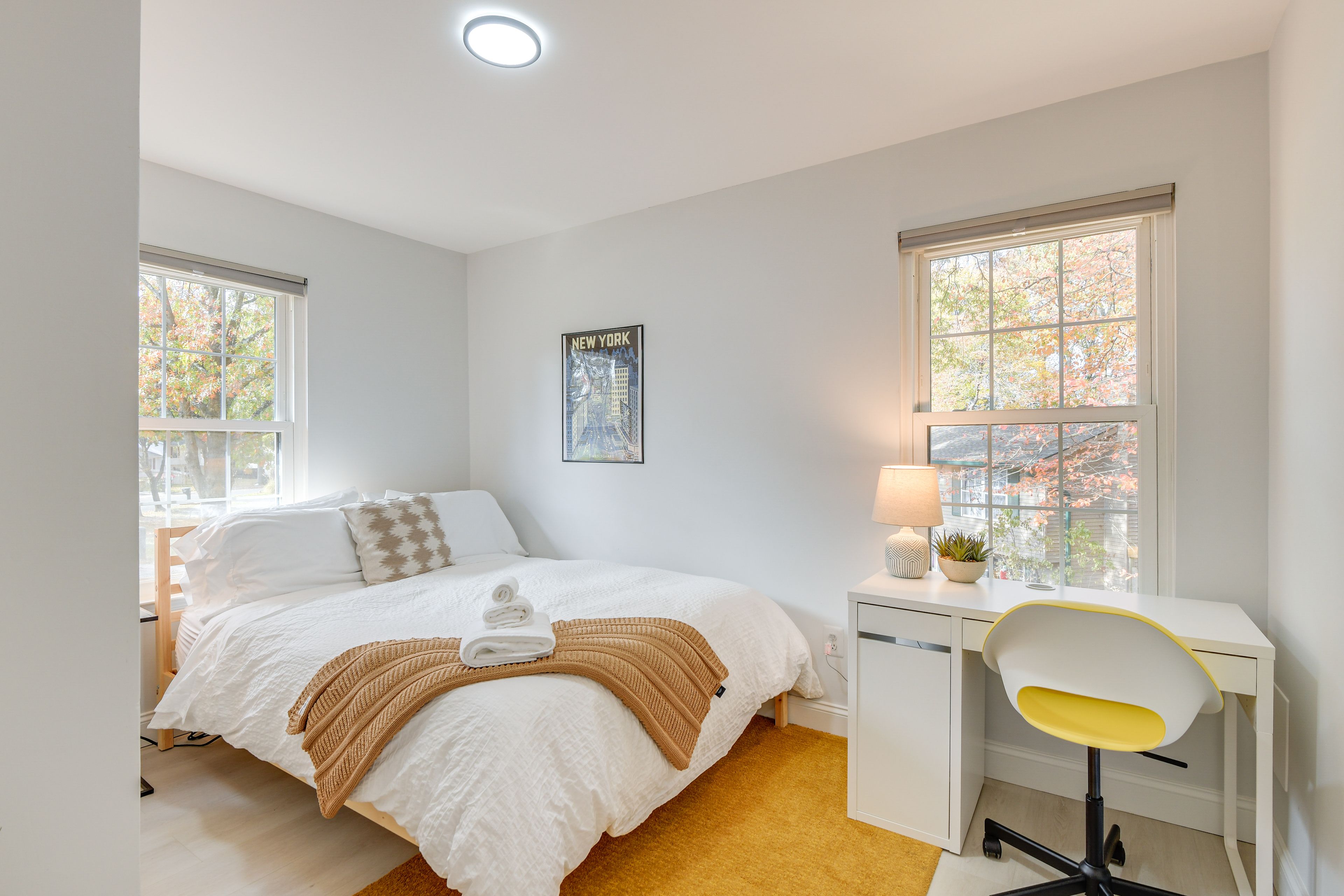 Bedroom 1 | Upper Level | Queen Bed | Linens Provided