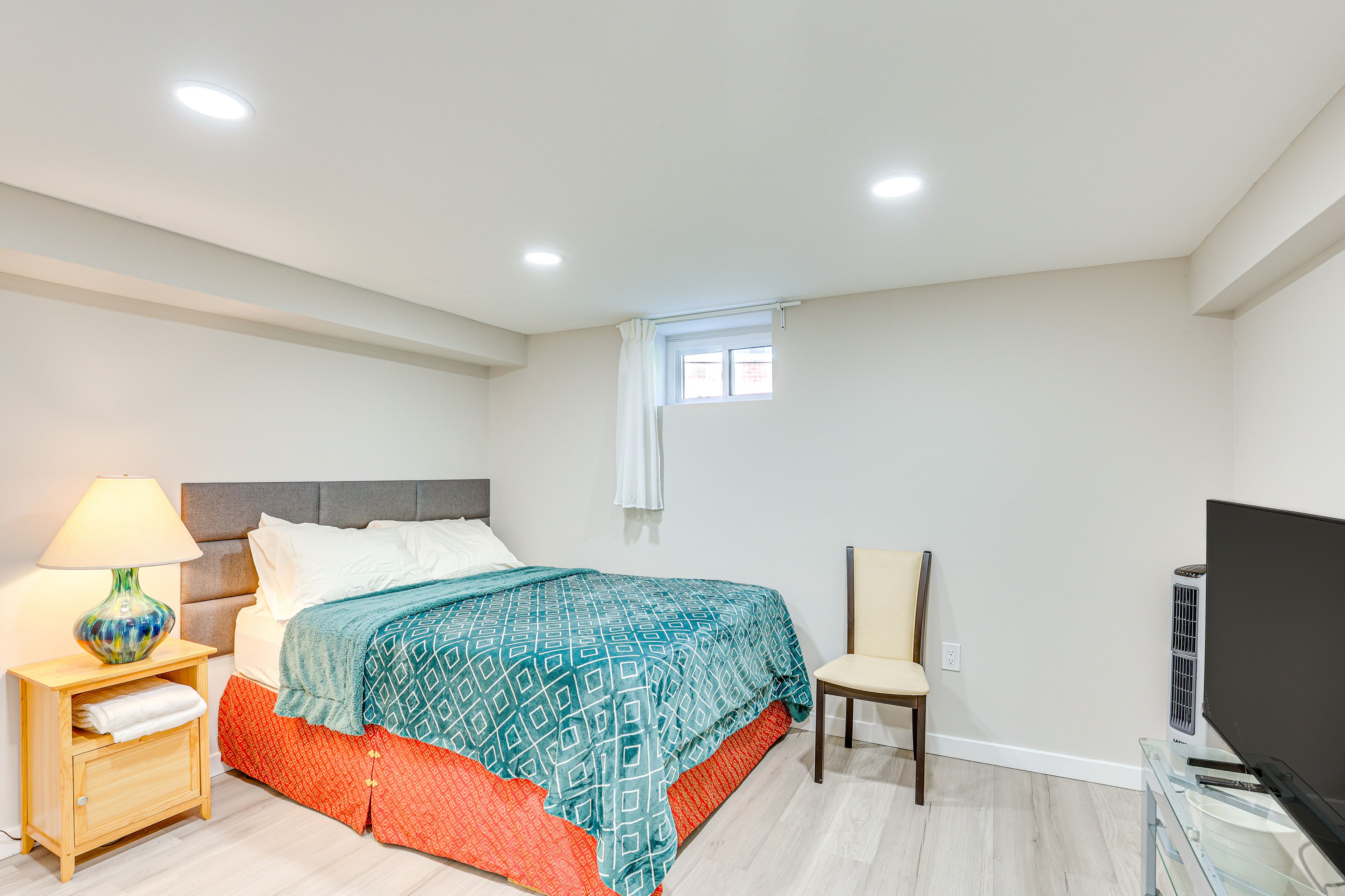 Bedroom 3 | Lower Level | Queen Bed | Smart TV