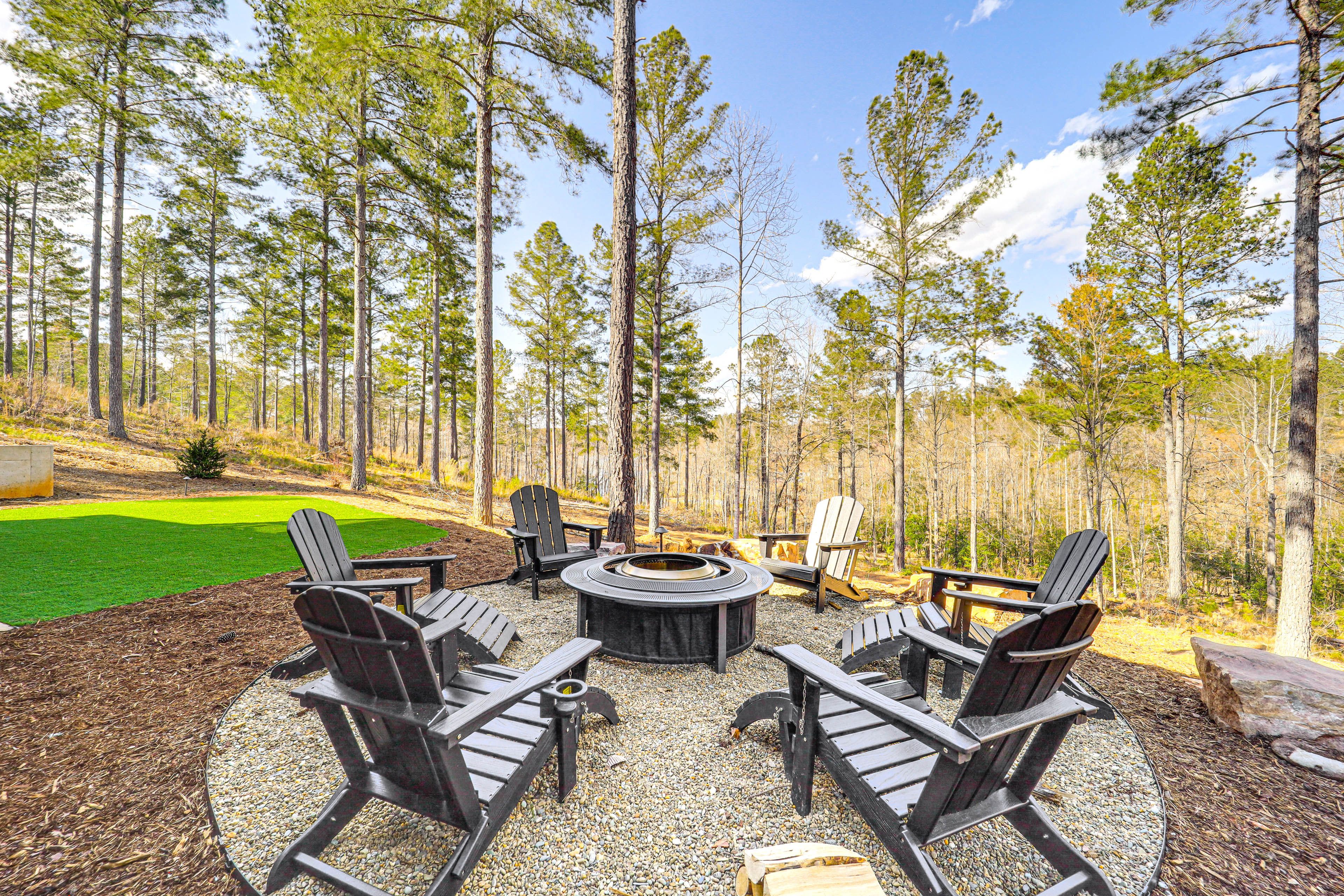 Connelly Springs Vacation Rental | 3BR | 2.5BA | 4 Exterior Steps Required