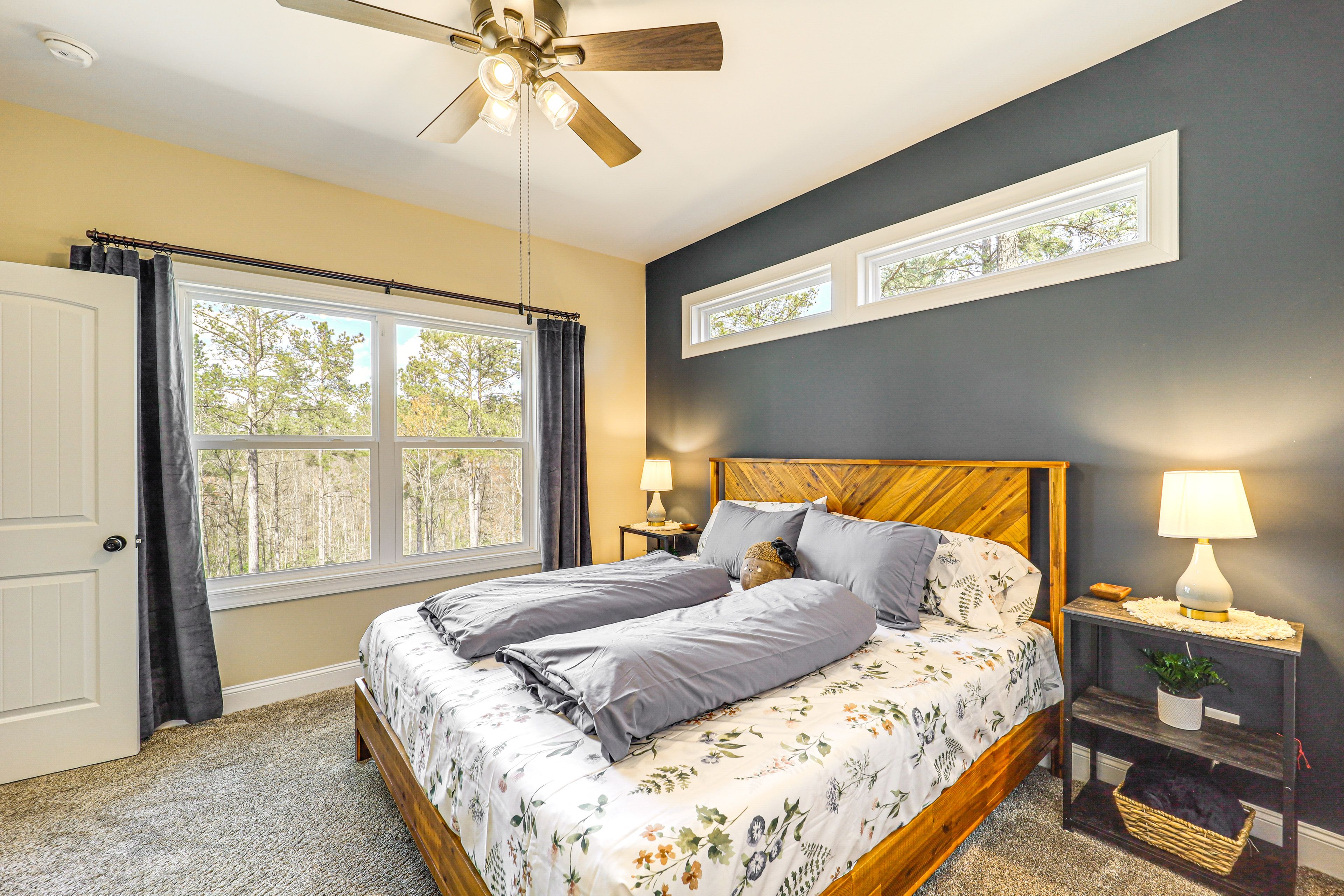 Bedroom 1 | King Bed