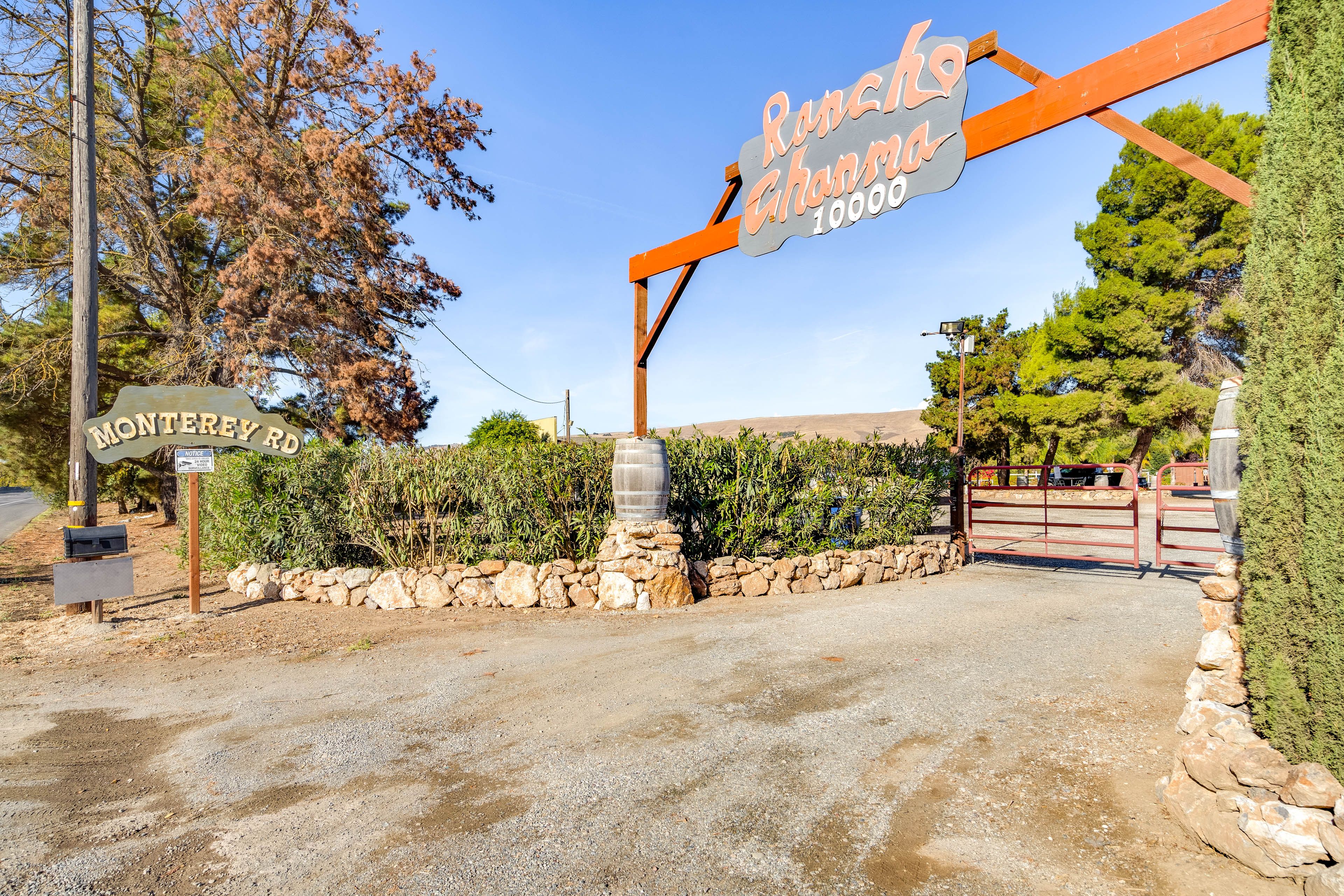 Cottage Exterior | Rancho Ghanma Ranch