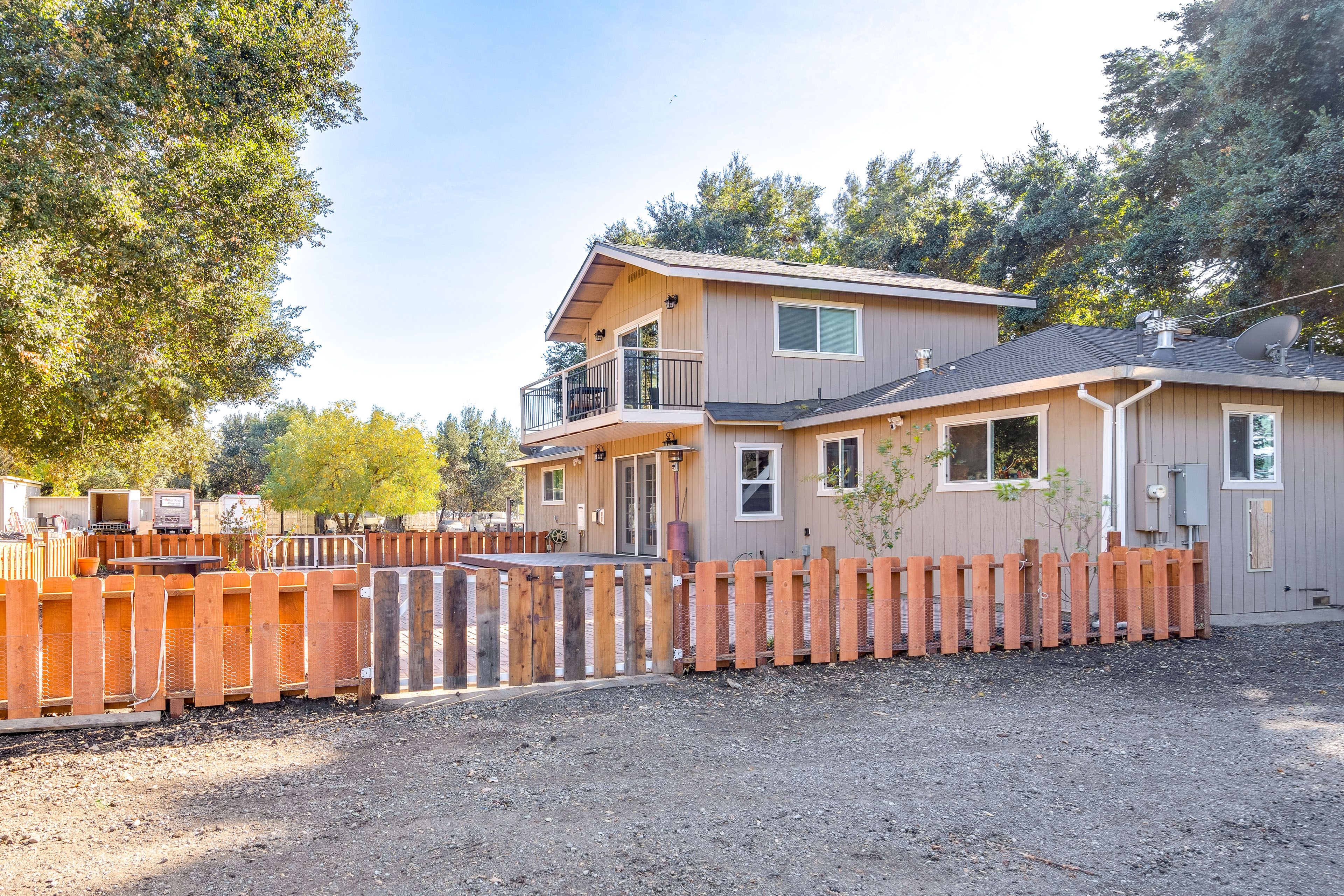 Parking | Driveway (2 Vehicles) | Trailer Parking Available On-Site