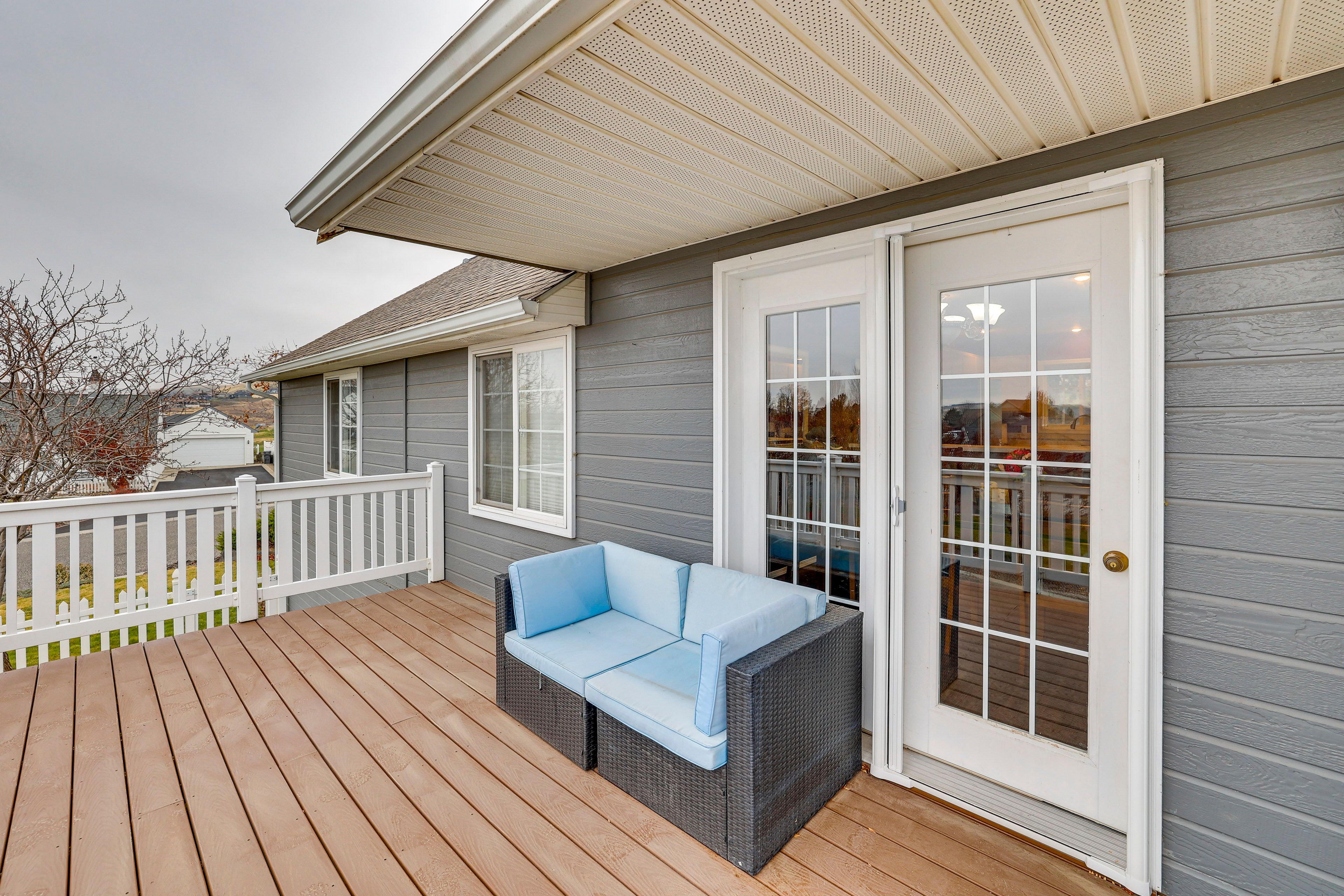 Furnished Deck | Mountain Views