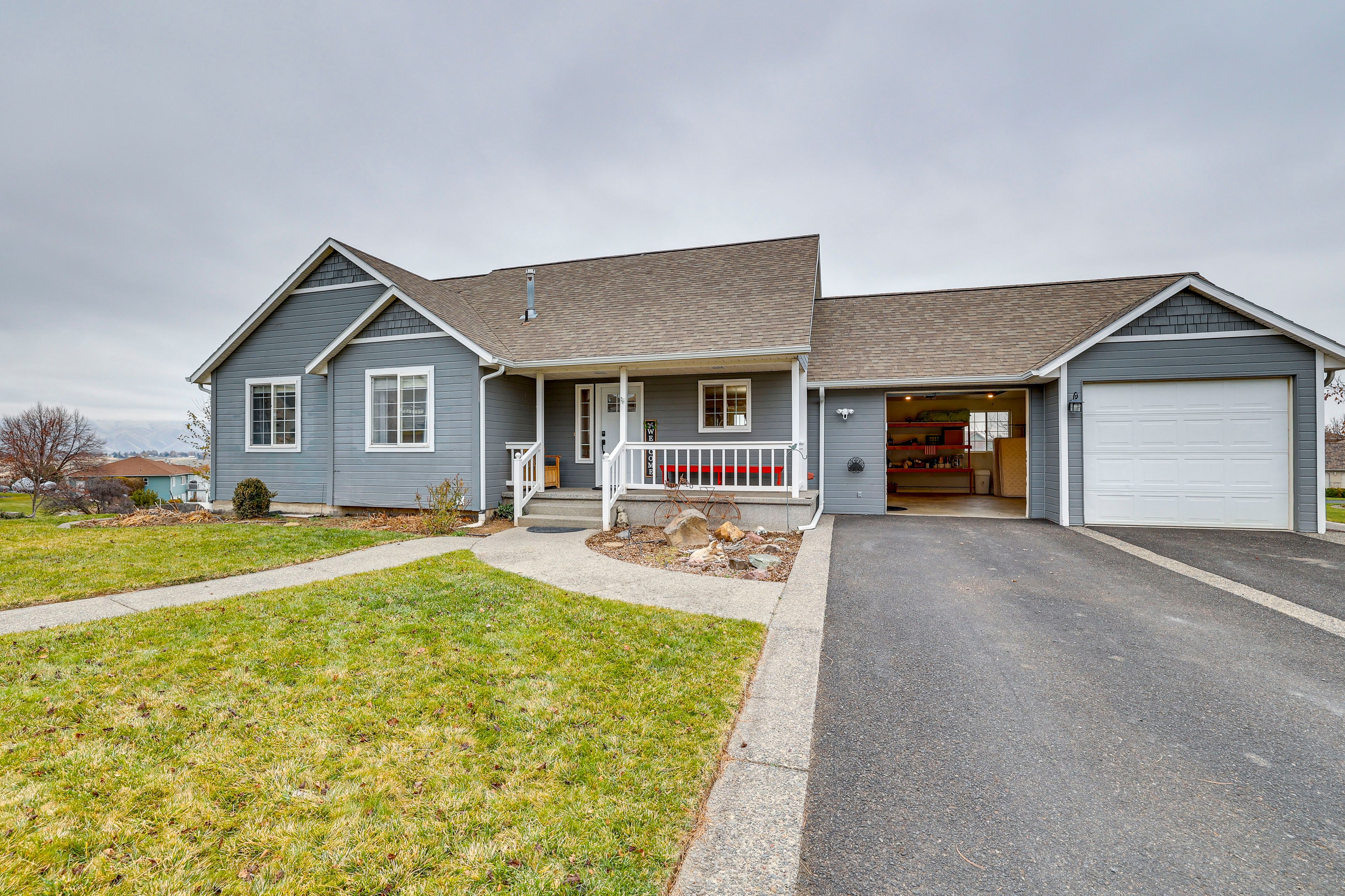 Single-Story House | 6 Mi to Downtown Lewiston